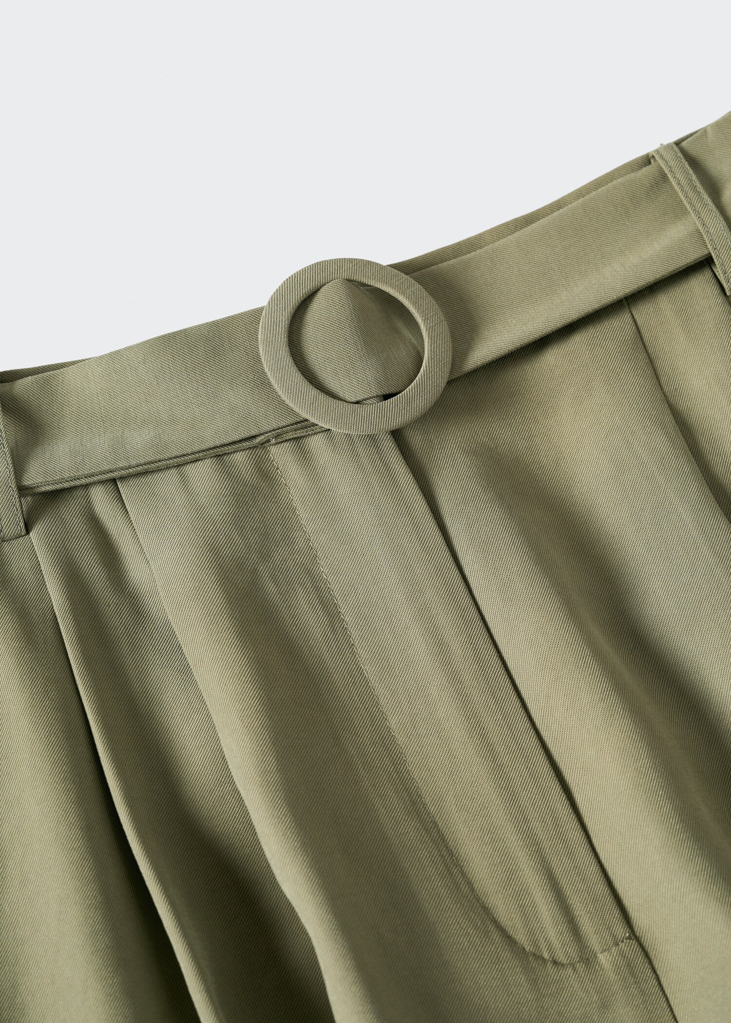 Belt high-waist shorts - Details of the article 8