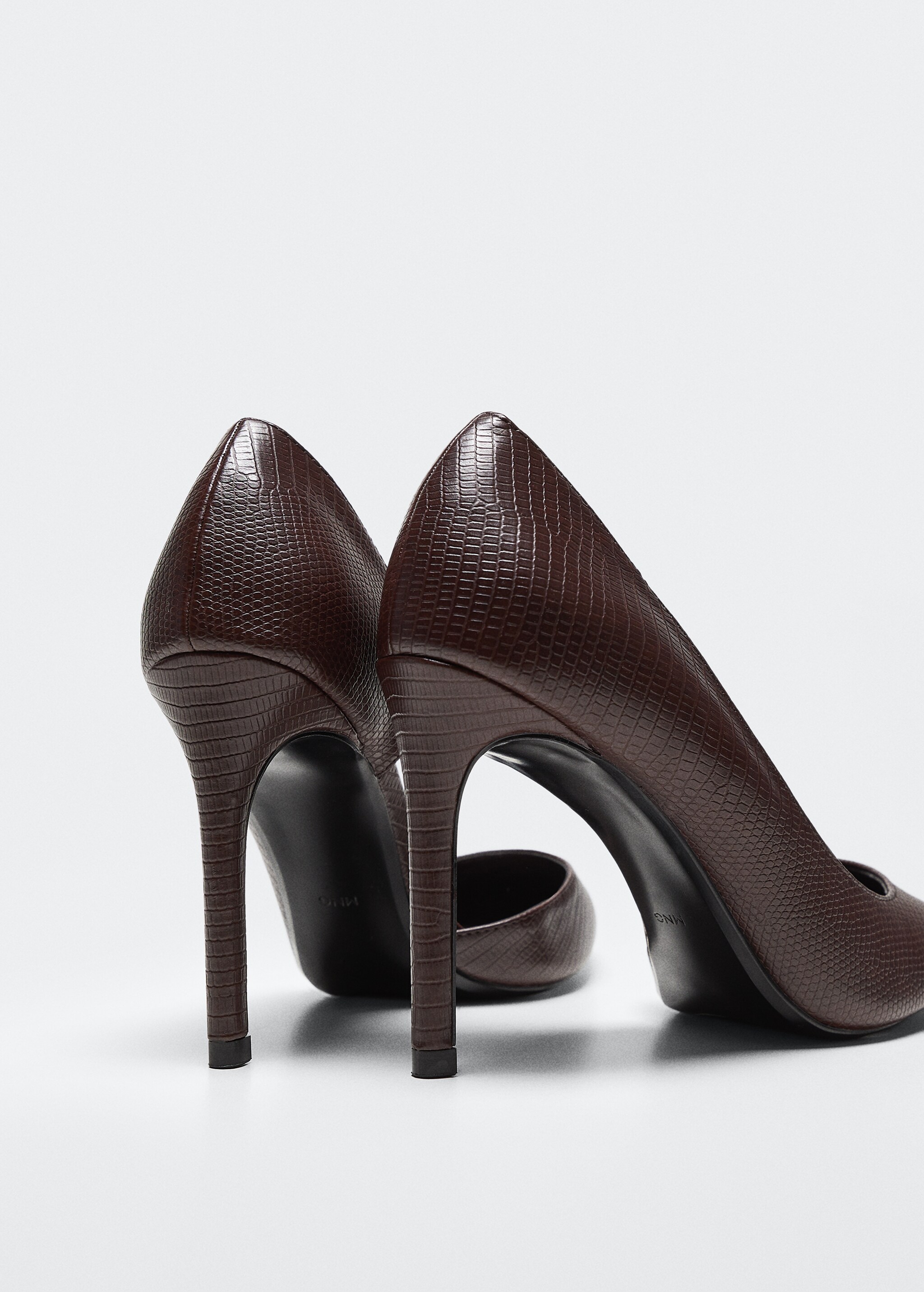 Asymmetric stiletto shoes - Details of the article 2