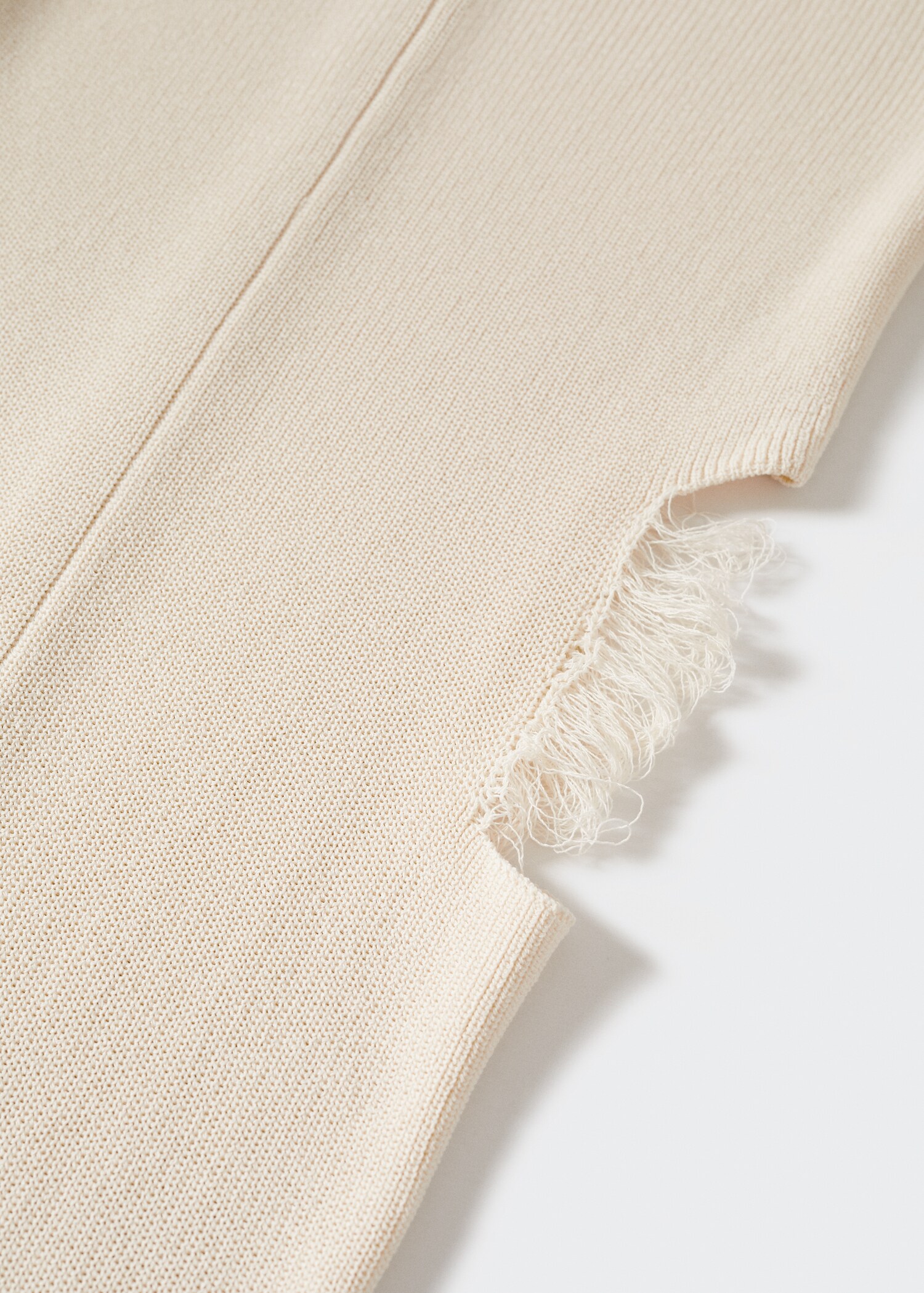 Strickkleid mit Schlitzen - Detail des Artikels 8
