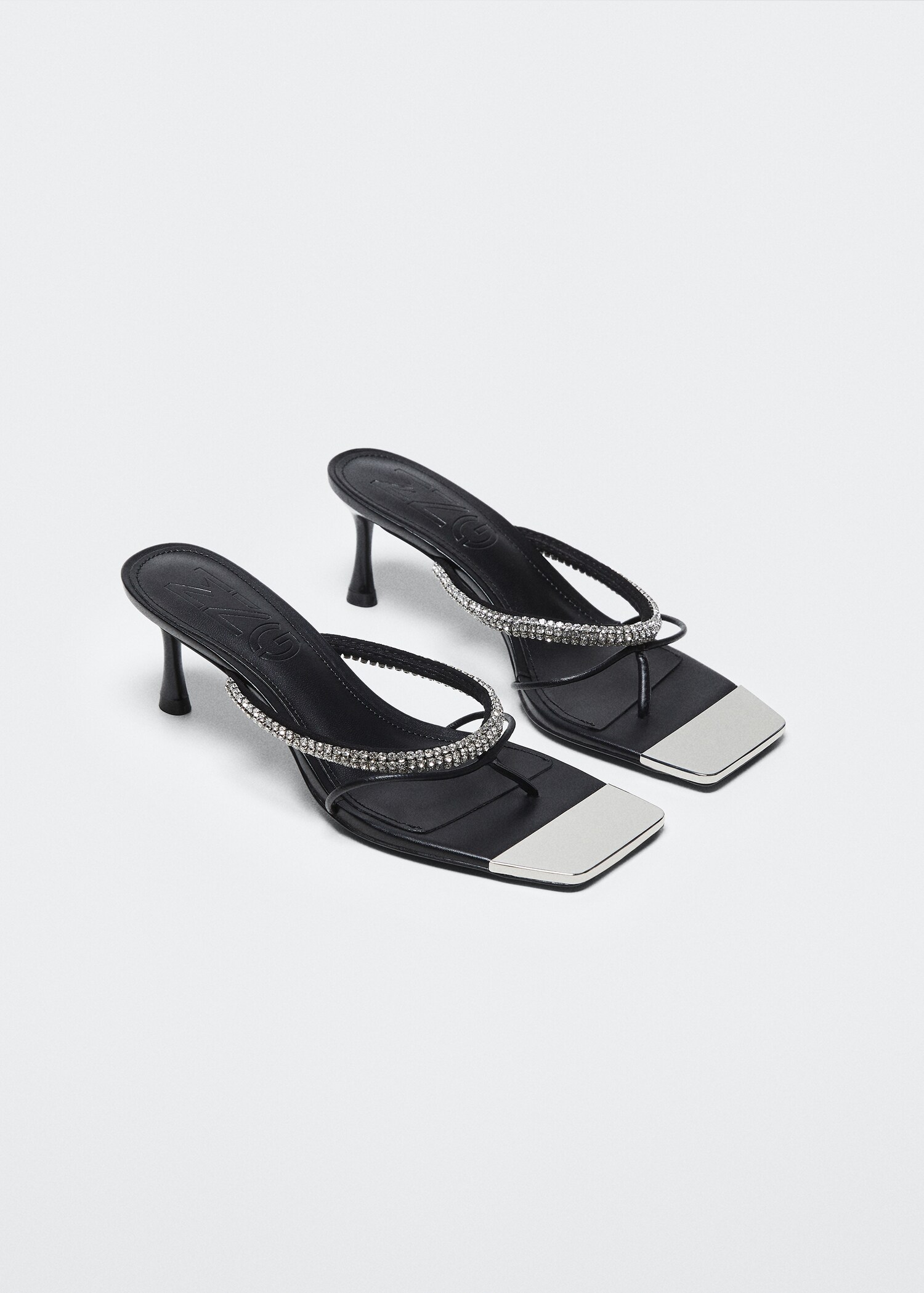 Heeled sandal with strass strap - Medium plane