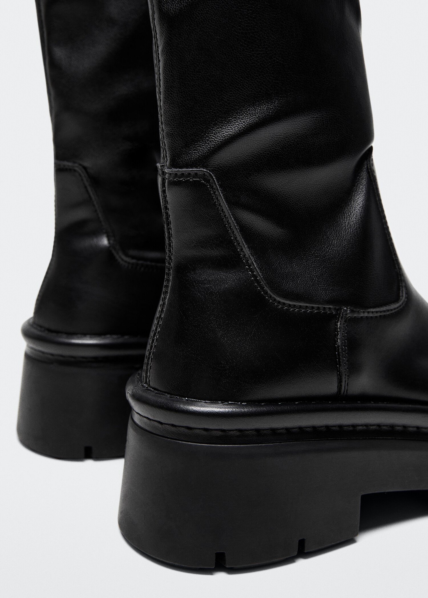 Track outsole boots - Details of the article 2