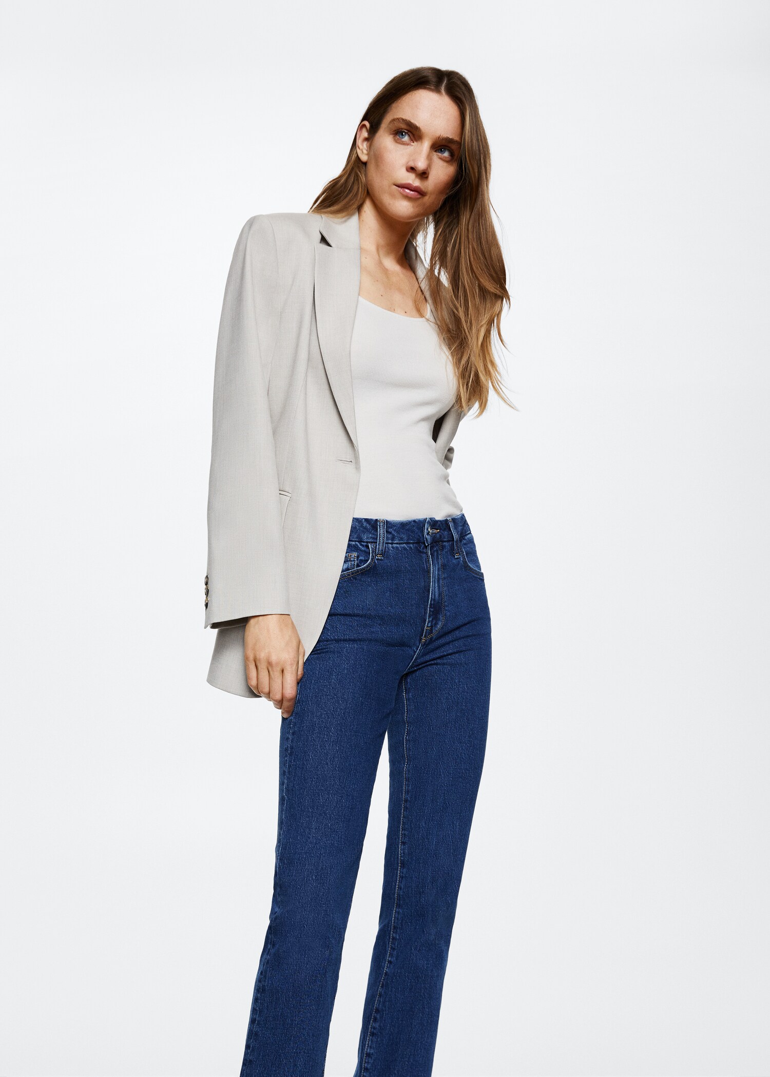 Gerade Jeans mit mittlerem Bund - Detail des Artikels 4