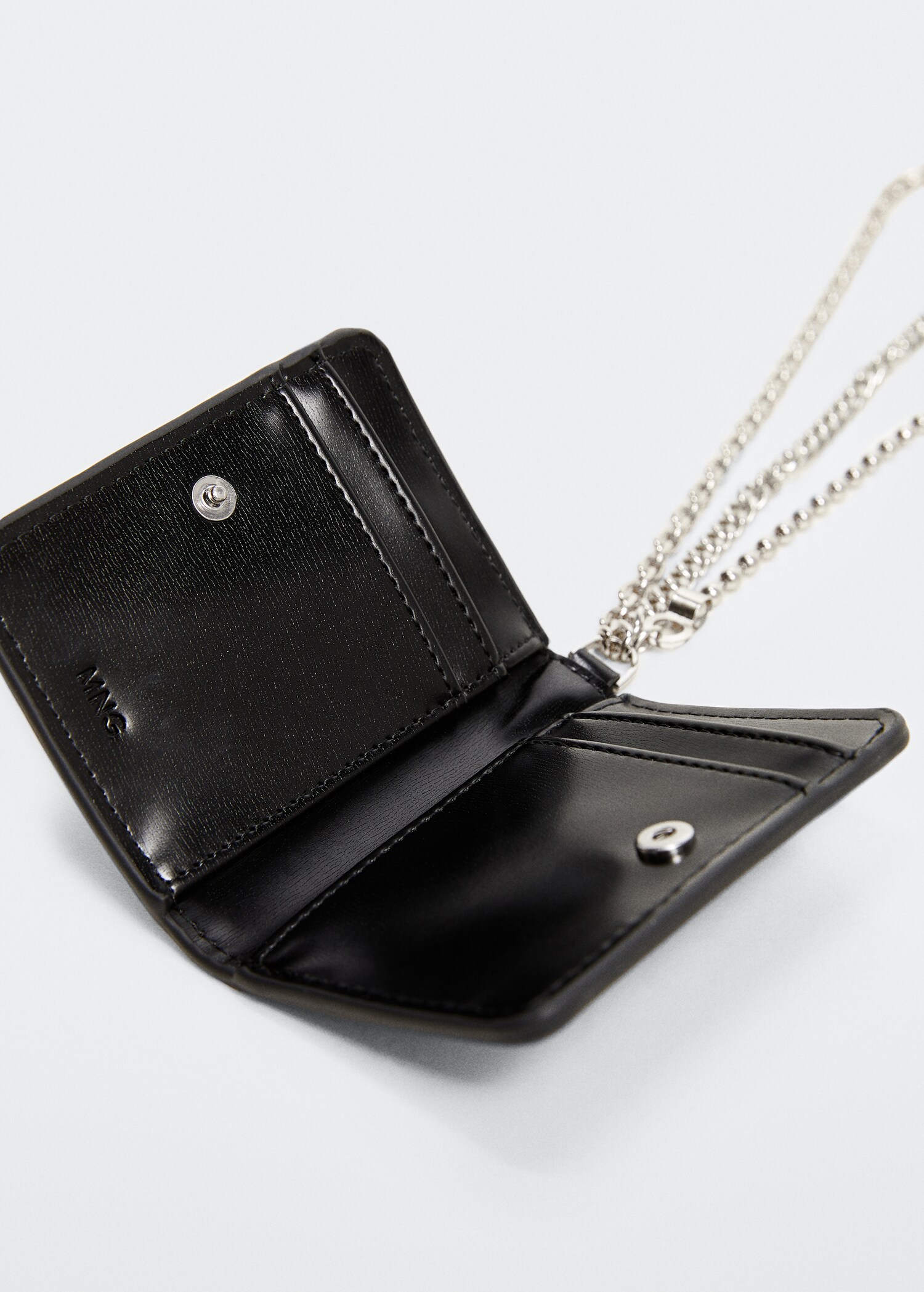 Combined chain card holder - Details of the article 1