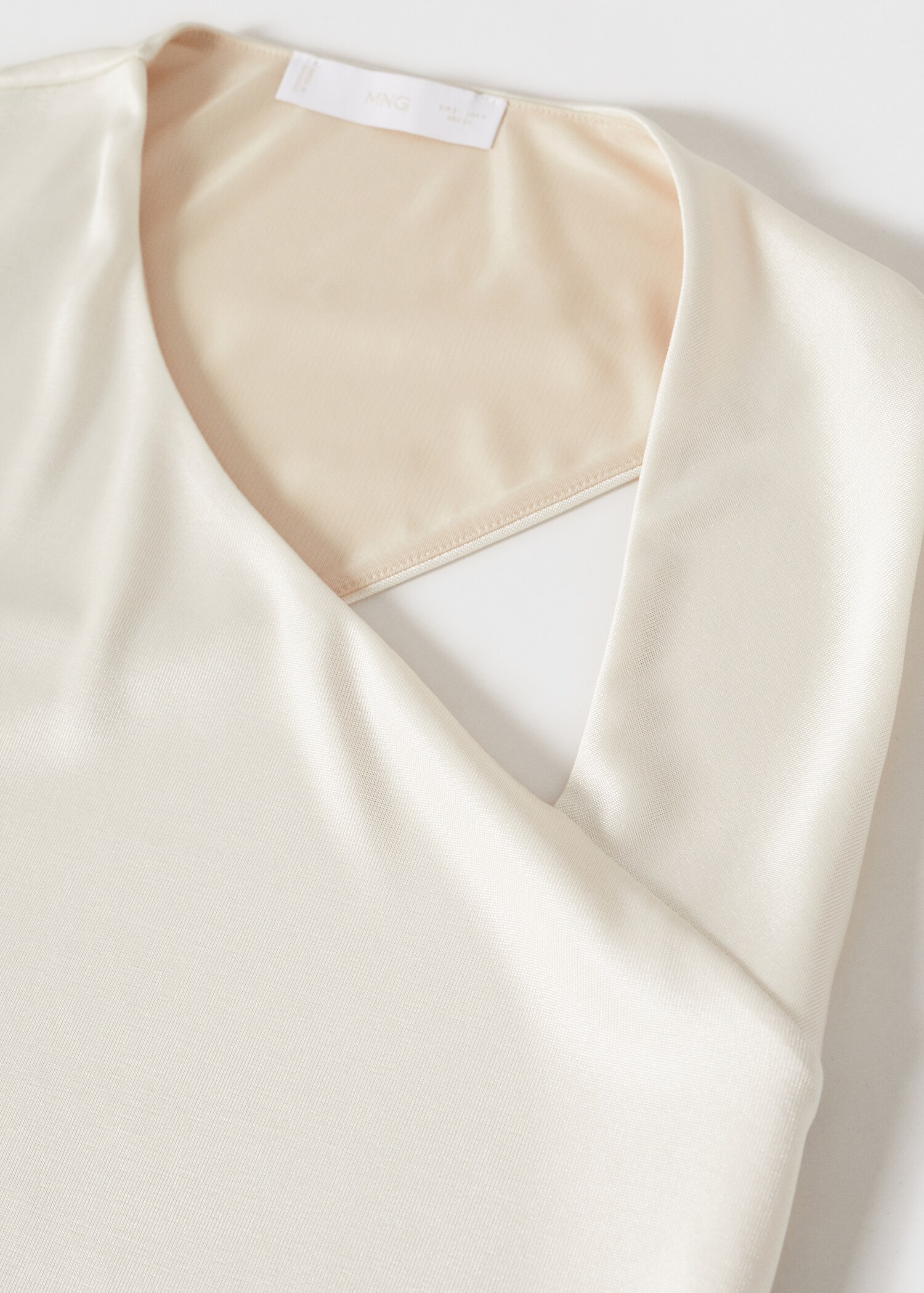 Robe longue asymétrique - Détail de l'article 8