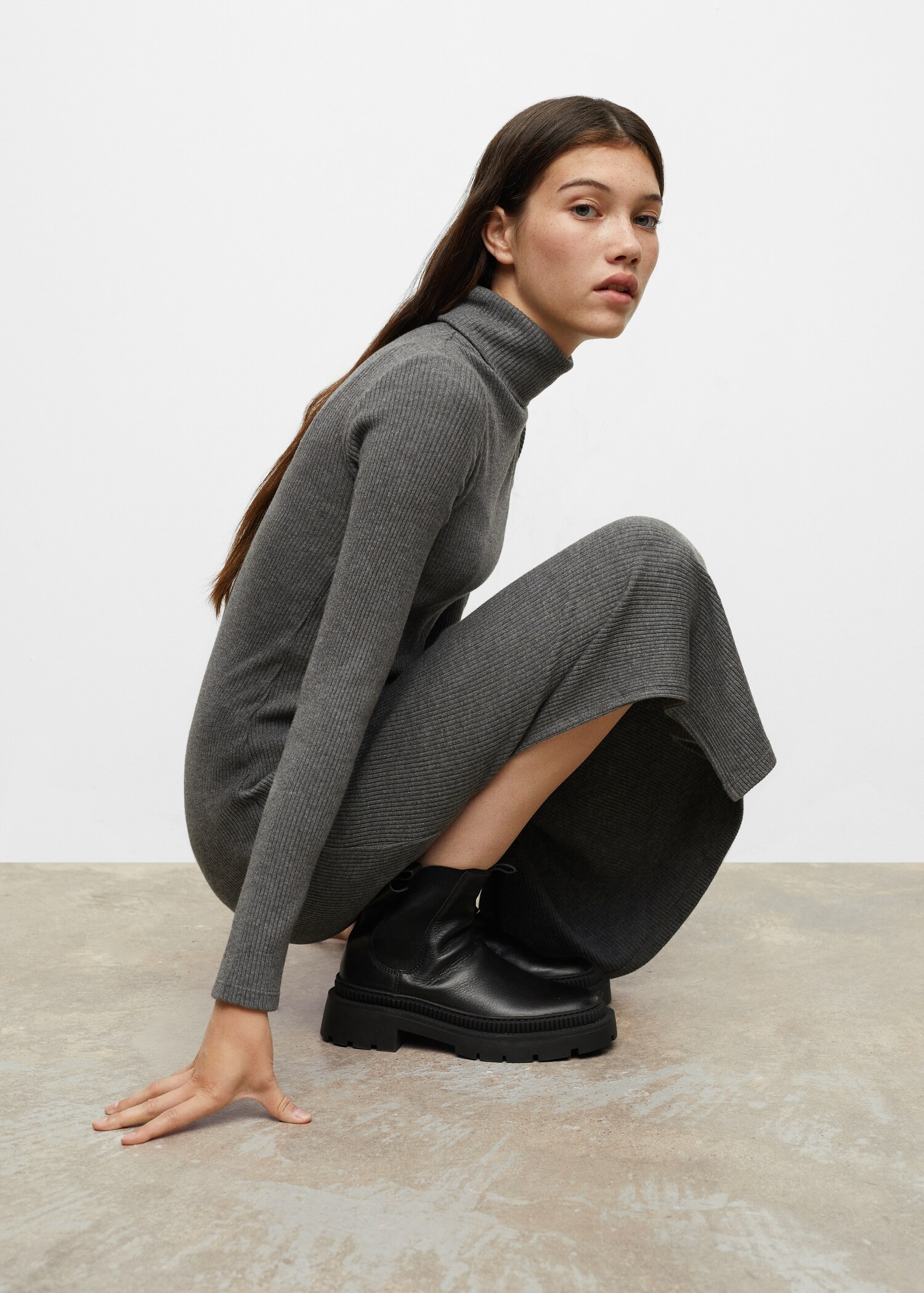 Turtle neck knit dress - Details of the article 2