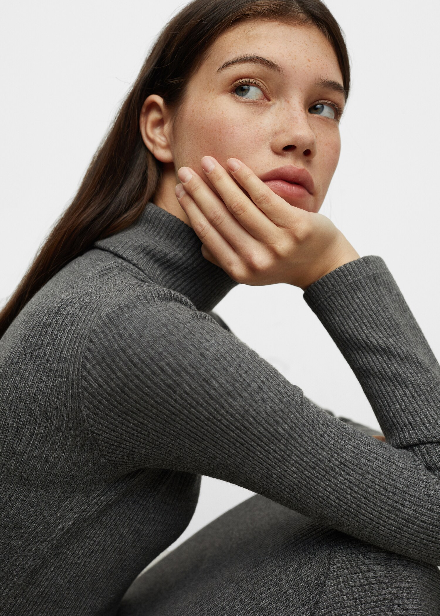 Turtle neck knit dress - Details of the article 4