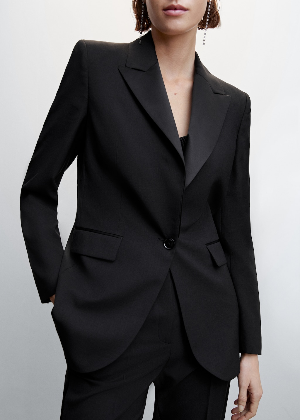 Black blazer satin lapel on sale