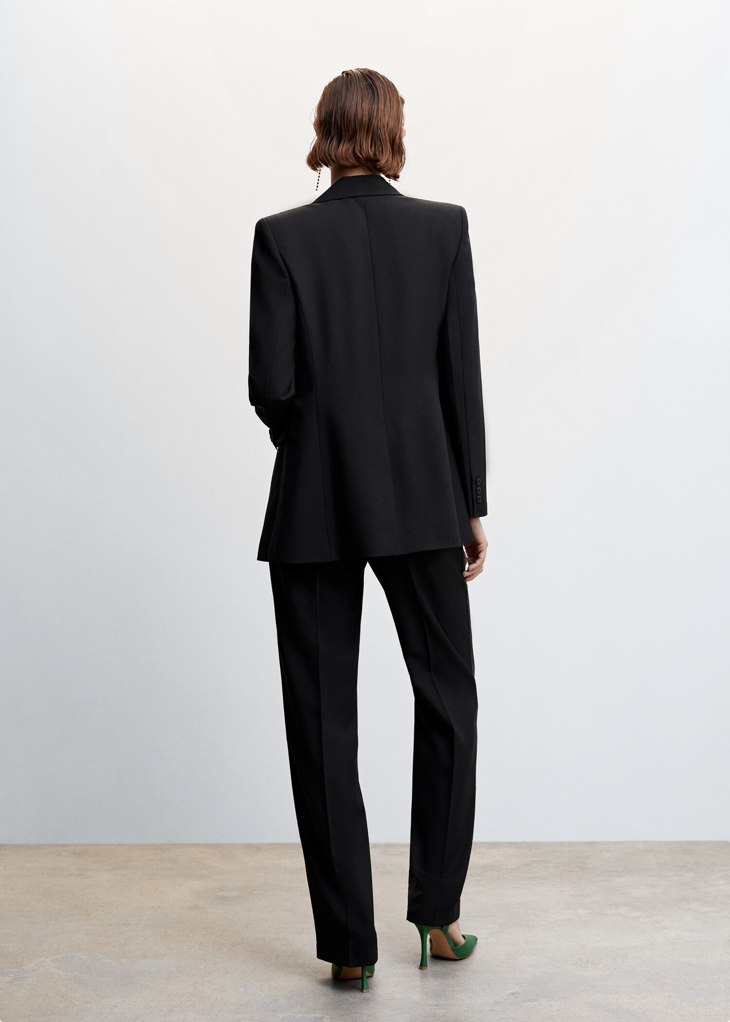Satin lapels suit blazer - Reverse of the article