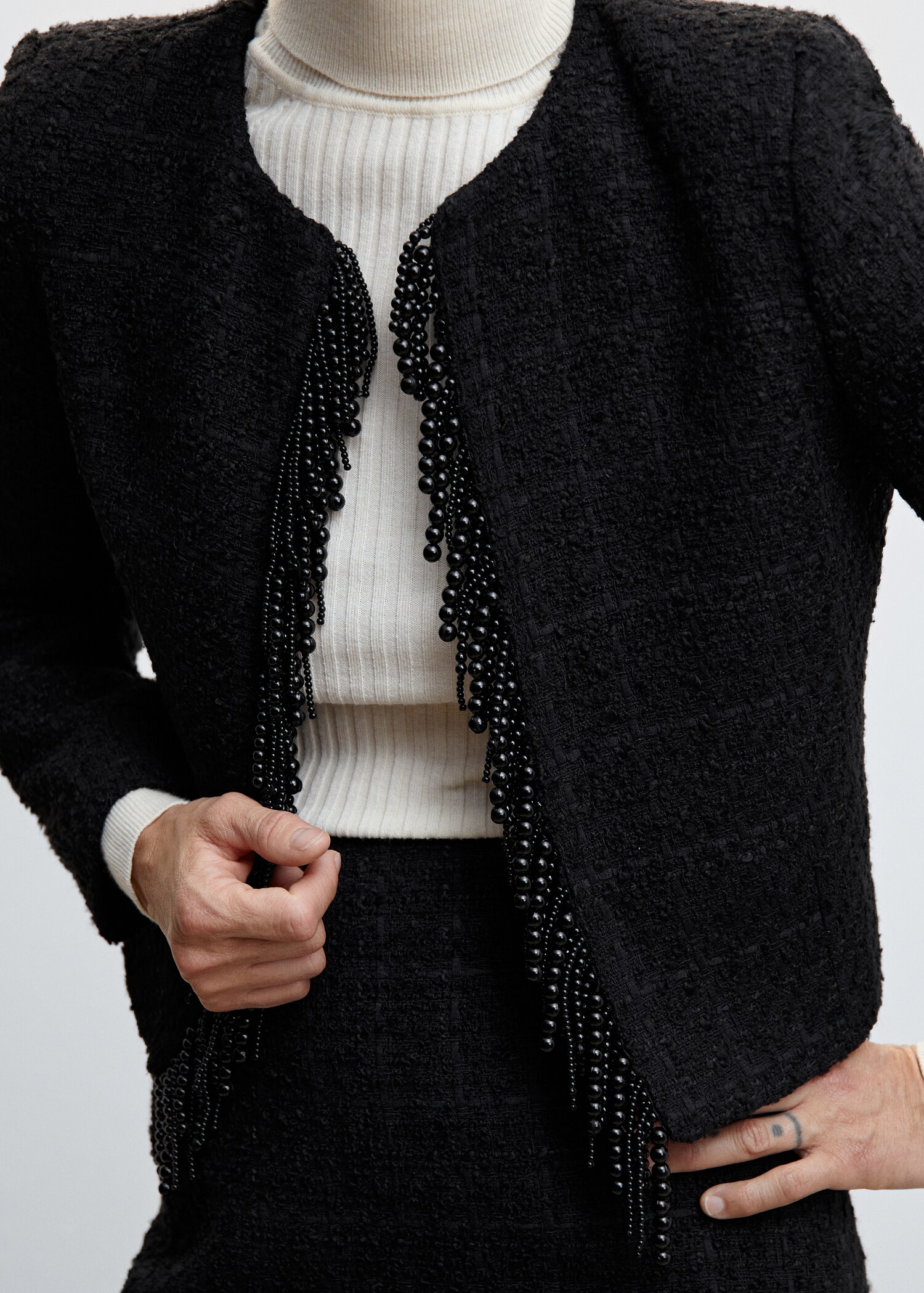 Perlenverzierte Tweedjacke - Detail des Artikels 6