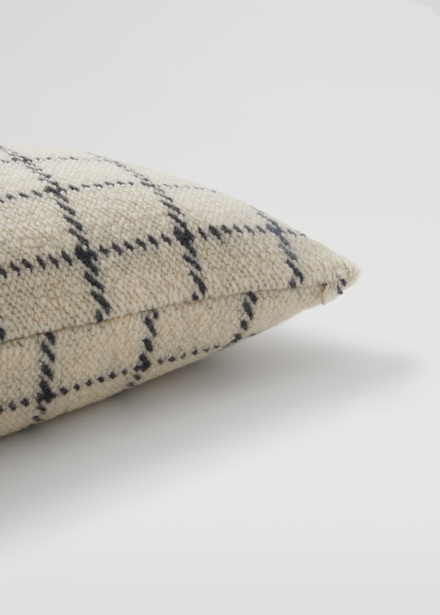 Checked texture cushion cover 40x60cm - Details of the article 2