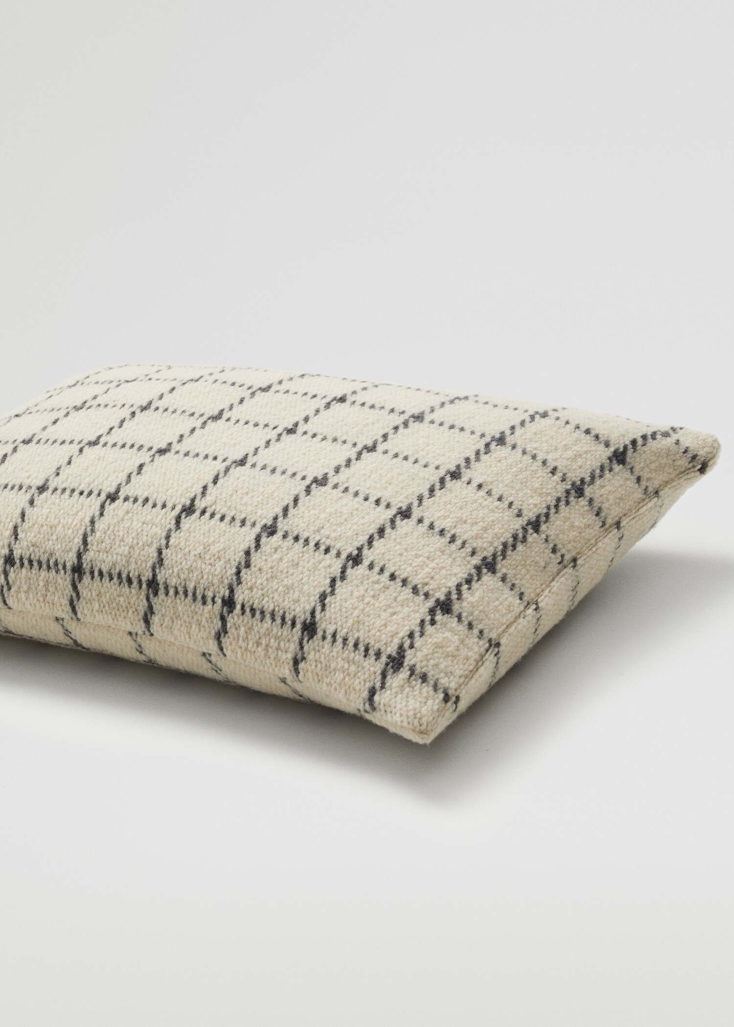 Checked texture cushion cover 40x60cm - Details of the article 3