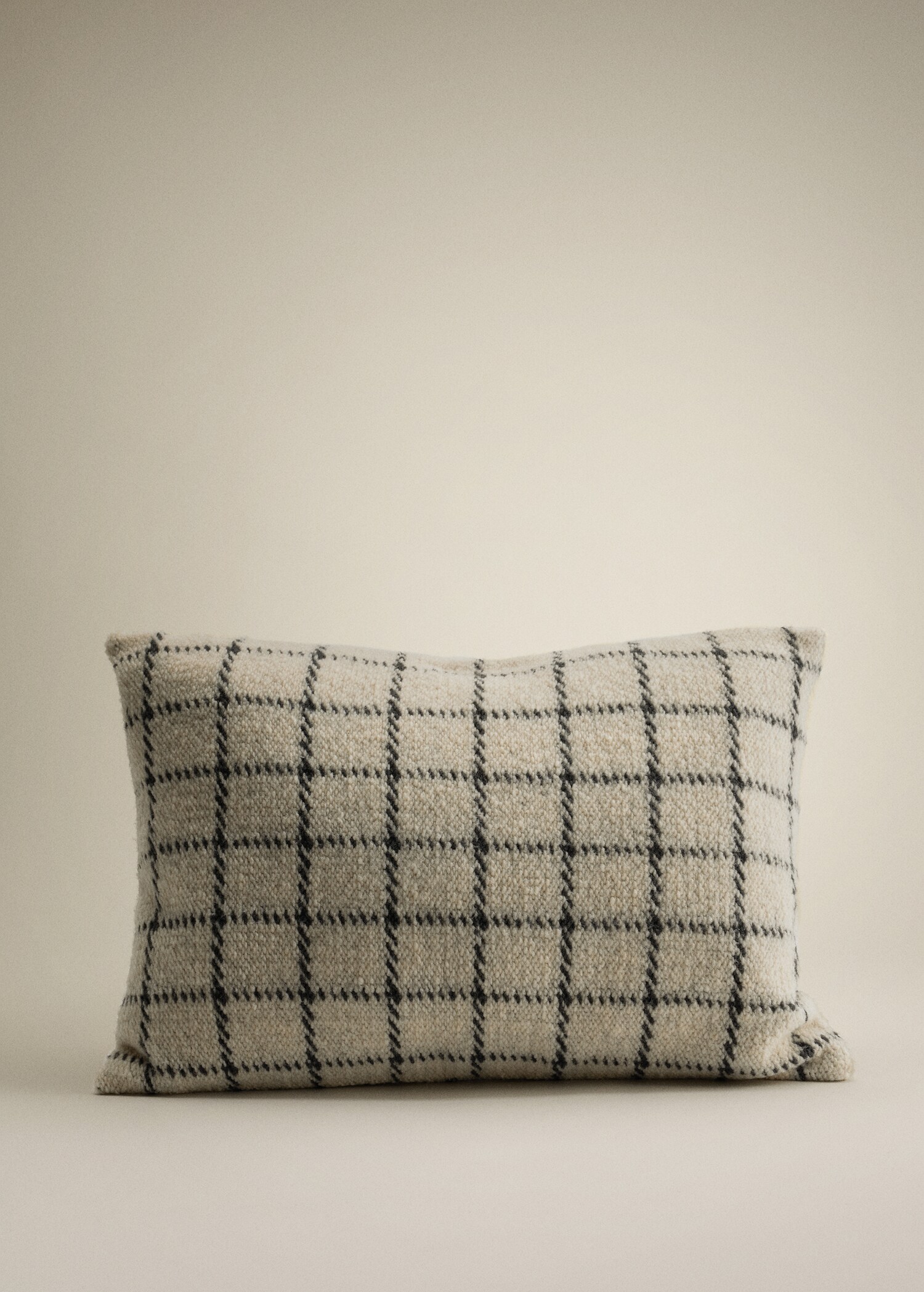 Checked texture cushion cover 40x60cm - Details of the article 6