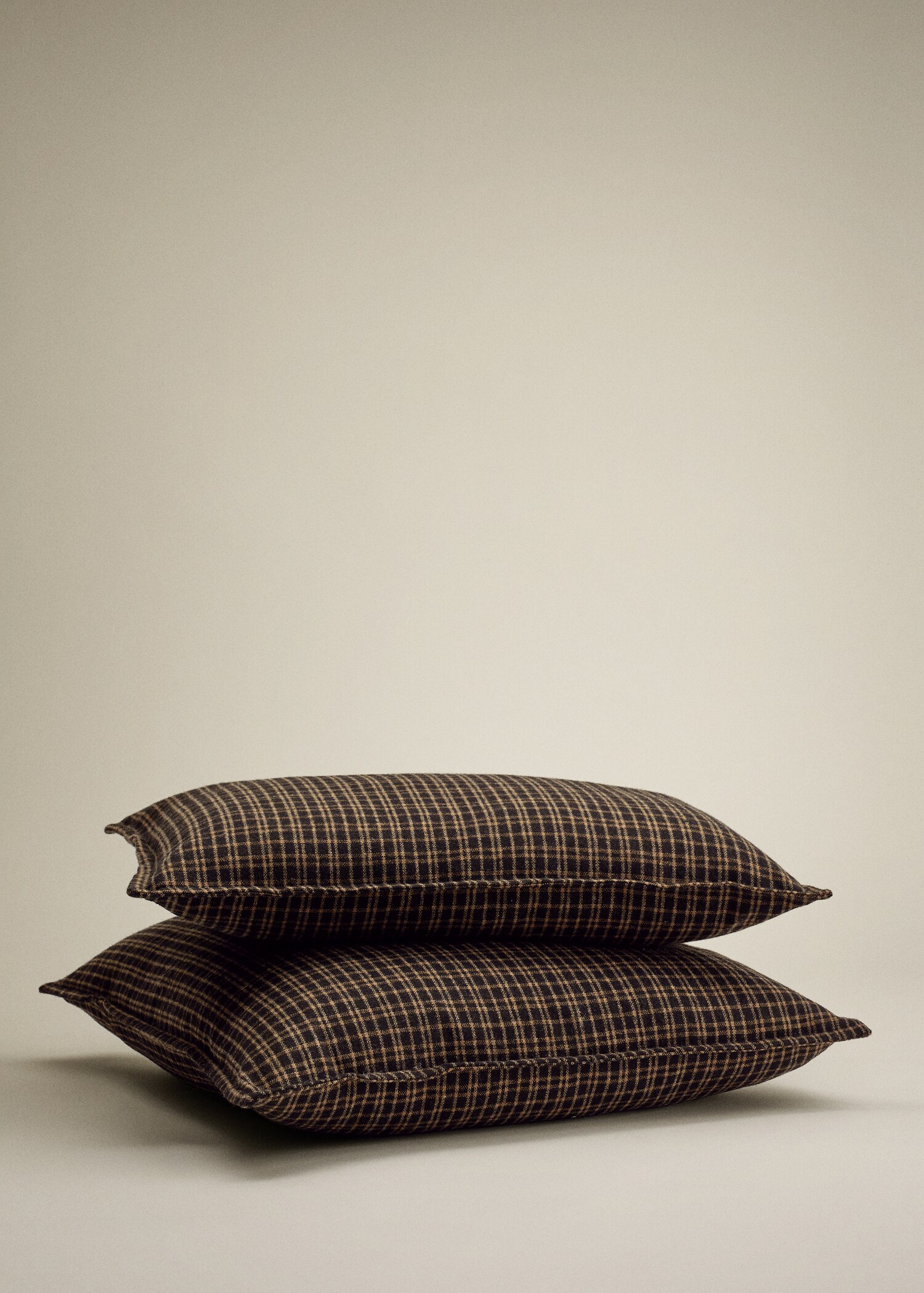 Checked wool cushion cover 50X50cm - Details of the article 6