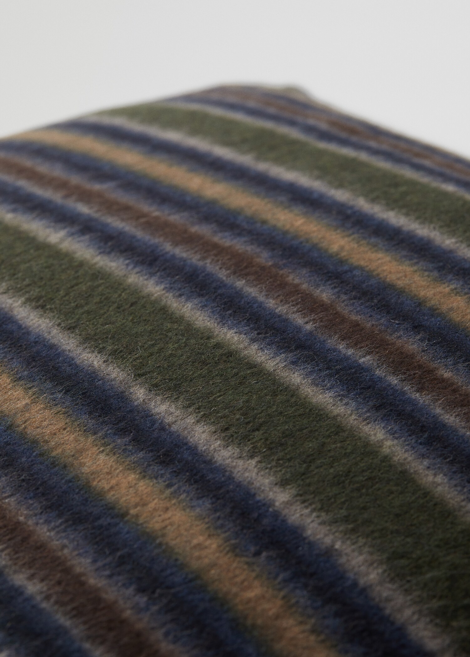 Textured striped cushion case 50x75cm - Details of the article 4