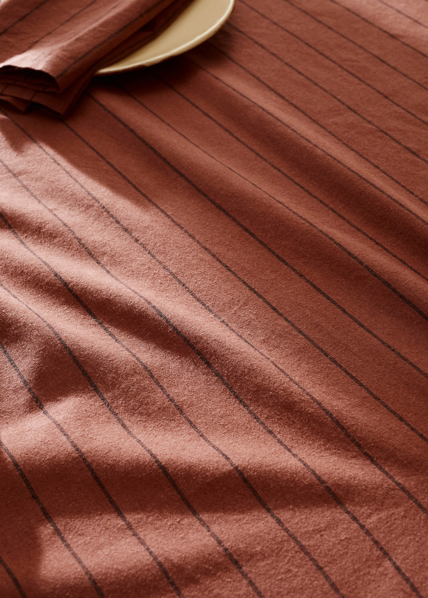 100% linen striped tablecloth 170x250cm - Details of the article 2