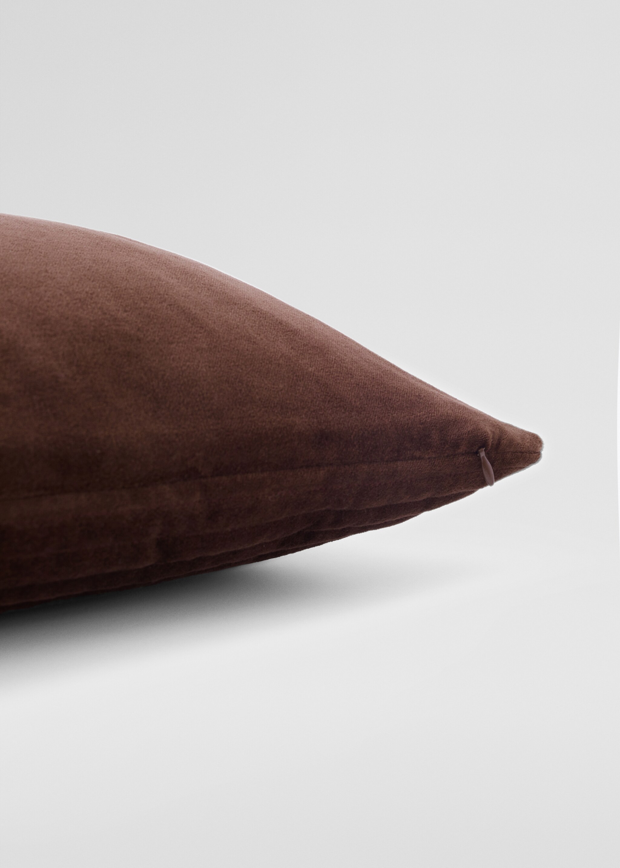 100% cotton velour cushion case 50X50cm - Details of the article 3, Purple. Ref: 37118259-00.
