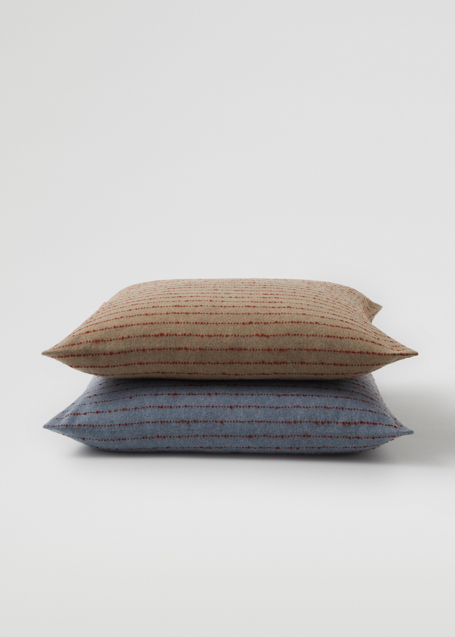 Wool cushion case 60X60cm - Details of the article 5