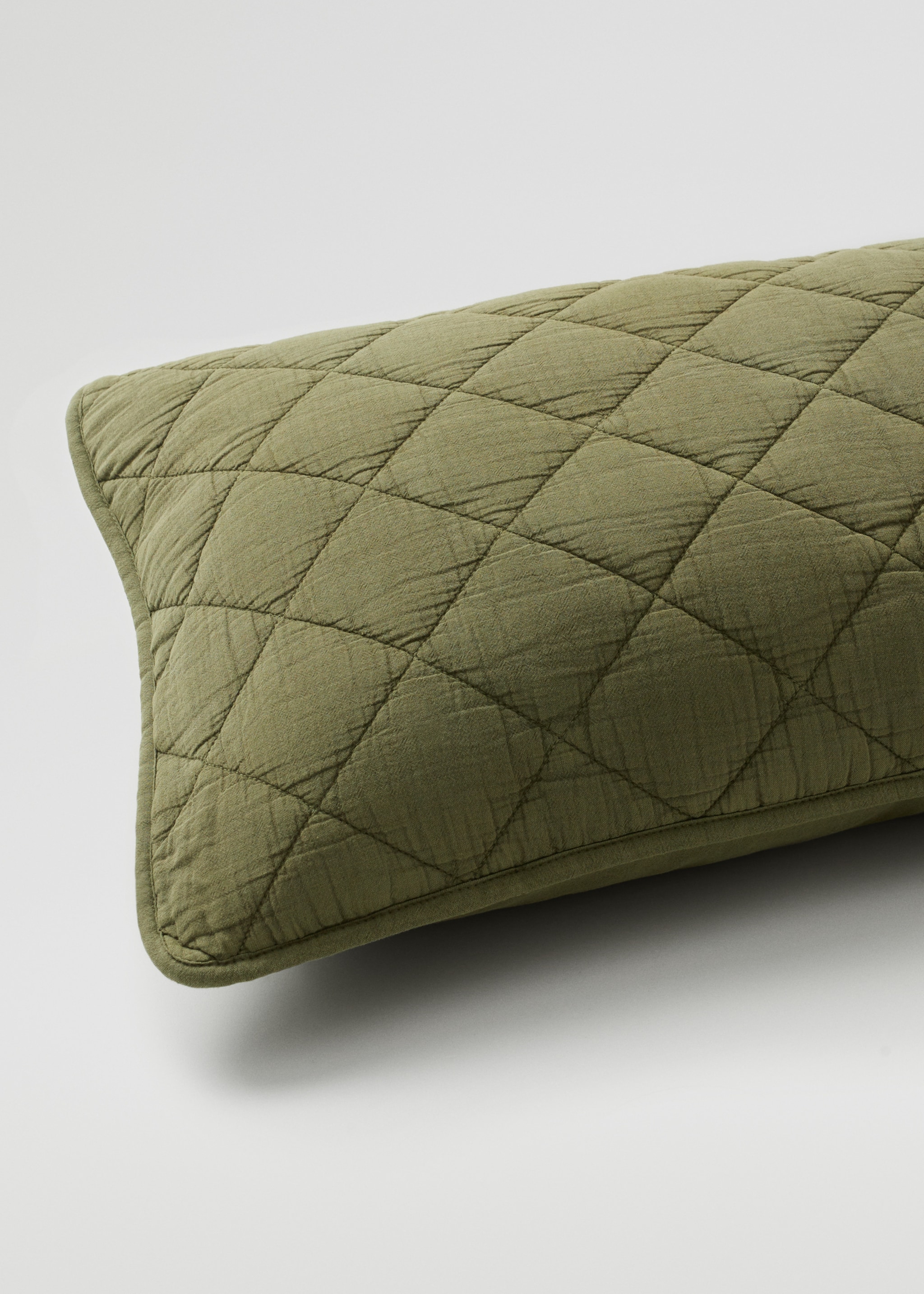 Padded cushion cover 40x60cm - Details of the article 5, Khaki. Ref: 37144766-00.