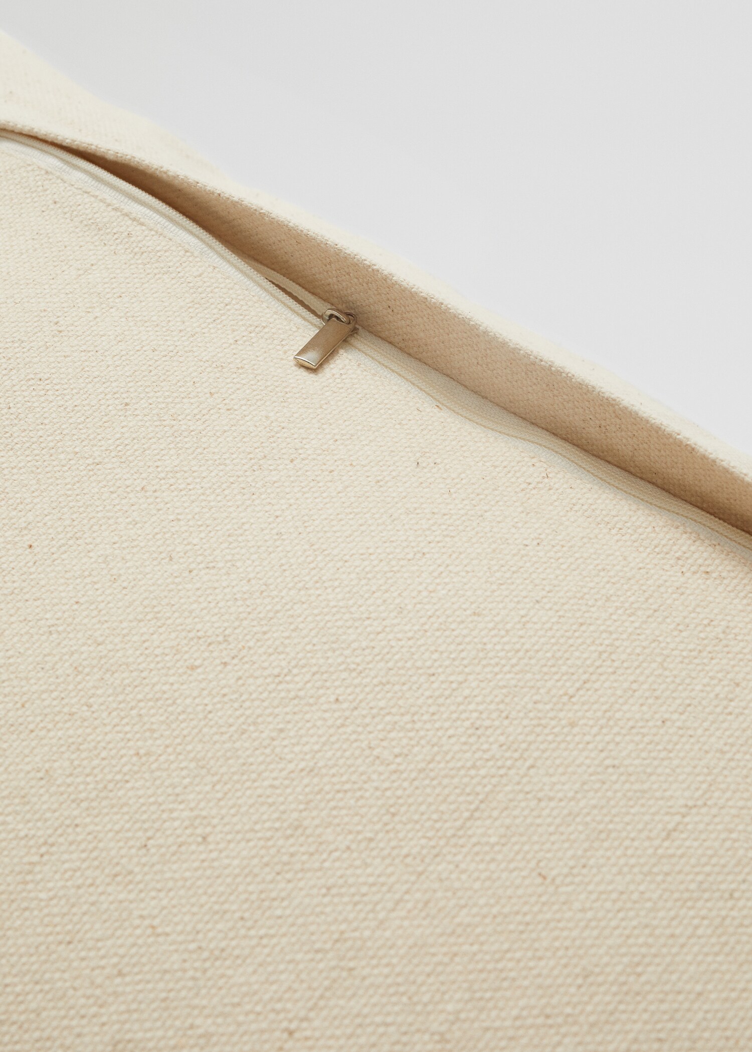 Textured cotton cushion case 40x60cm - Details of the article 2
