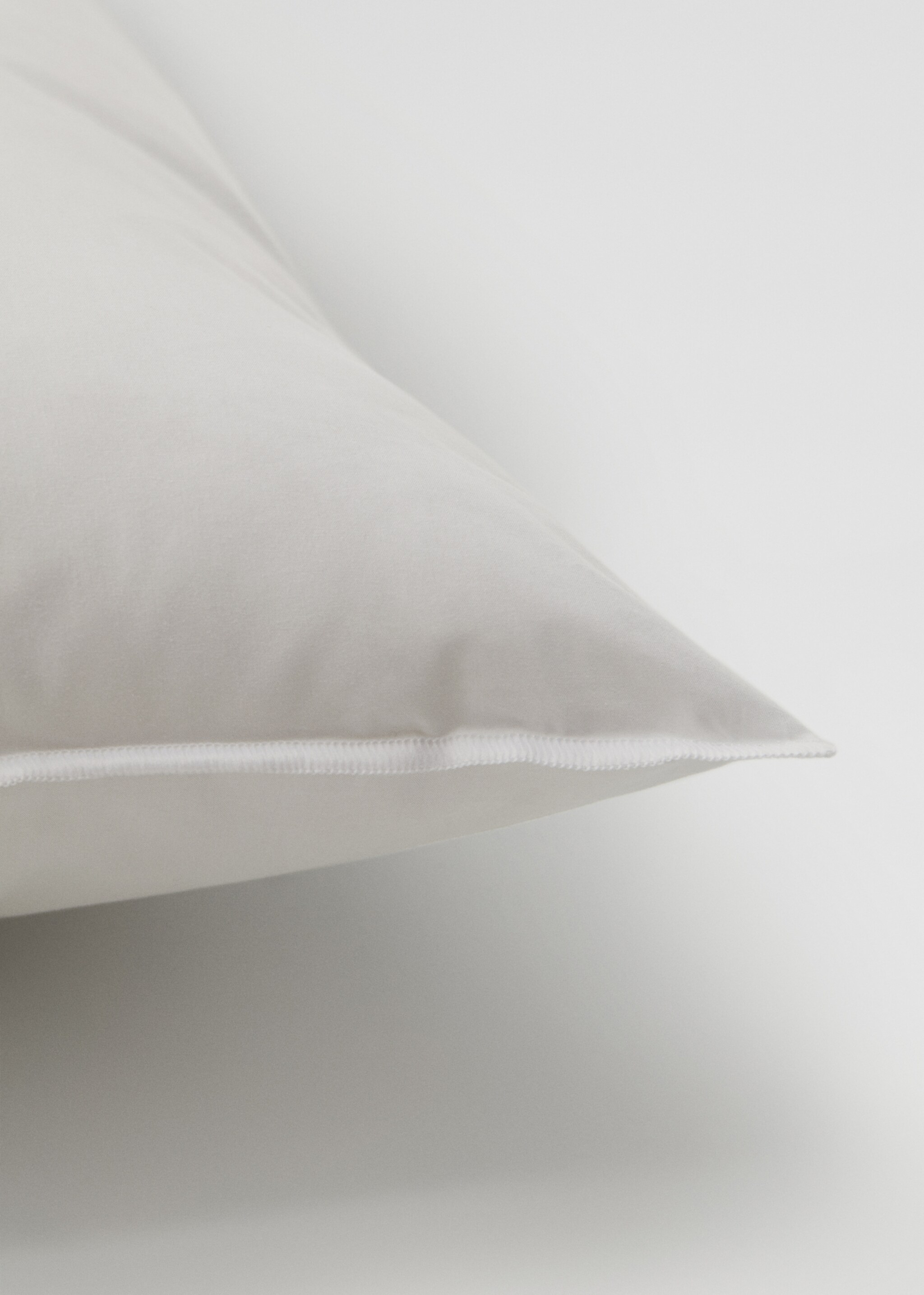 Fibre pillow filling 40x90cm - Details of the article 2, White. Ref: 37151272-00.