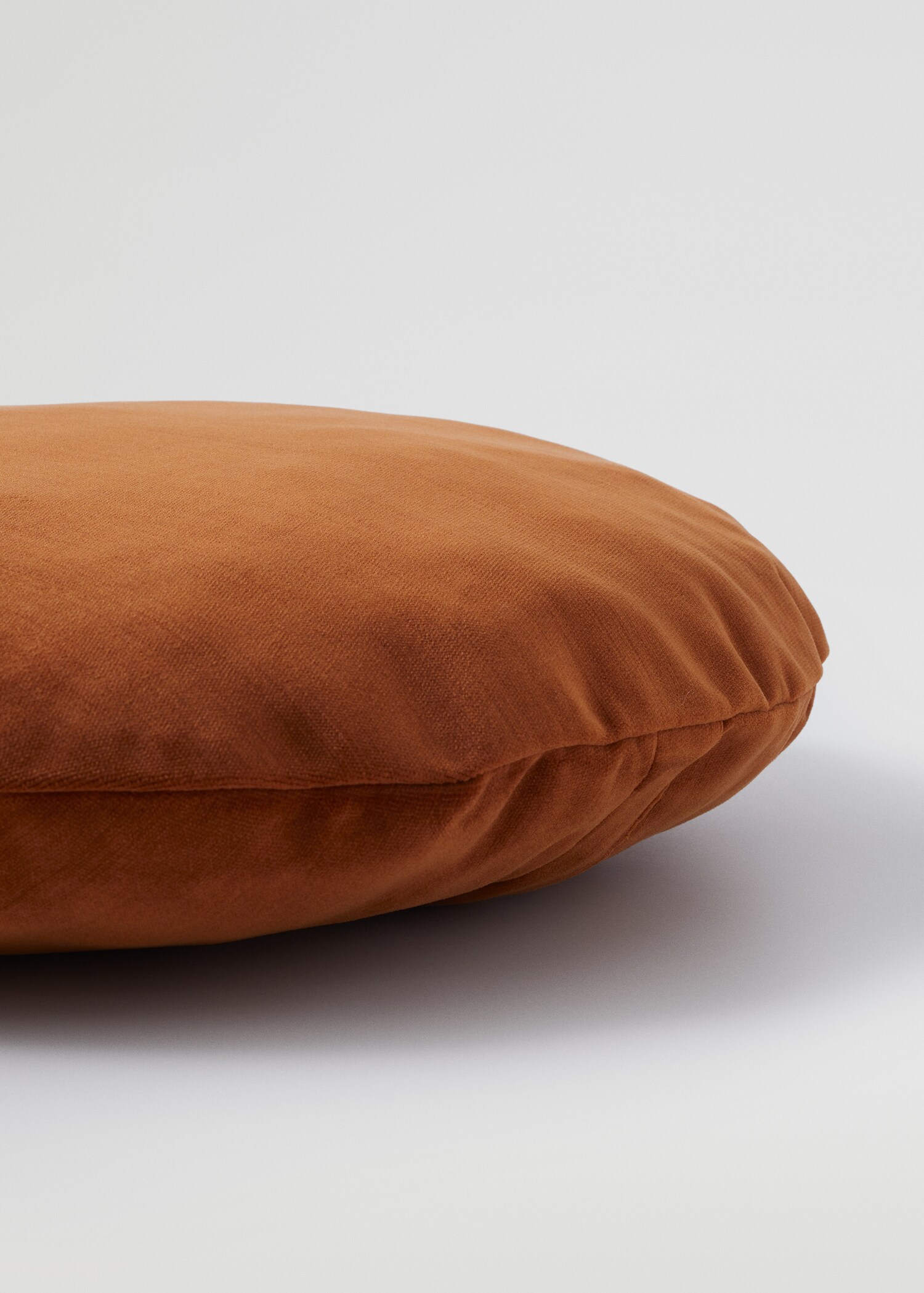 Round velvet cushion cover 40x40cm - Details of the article 2