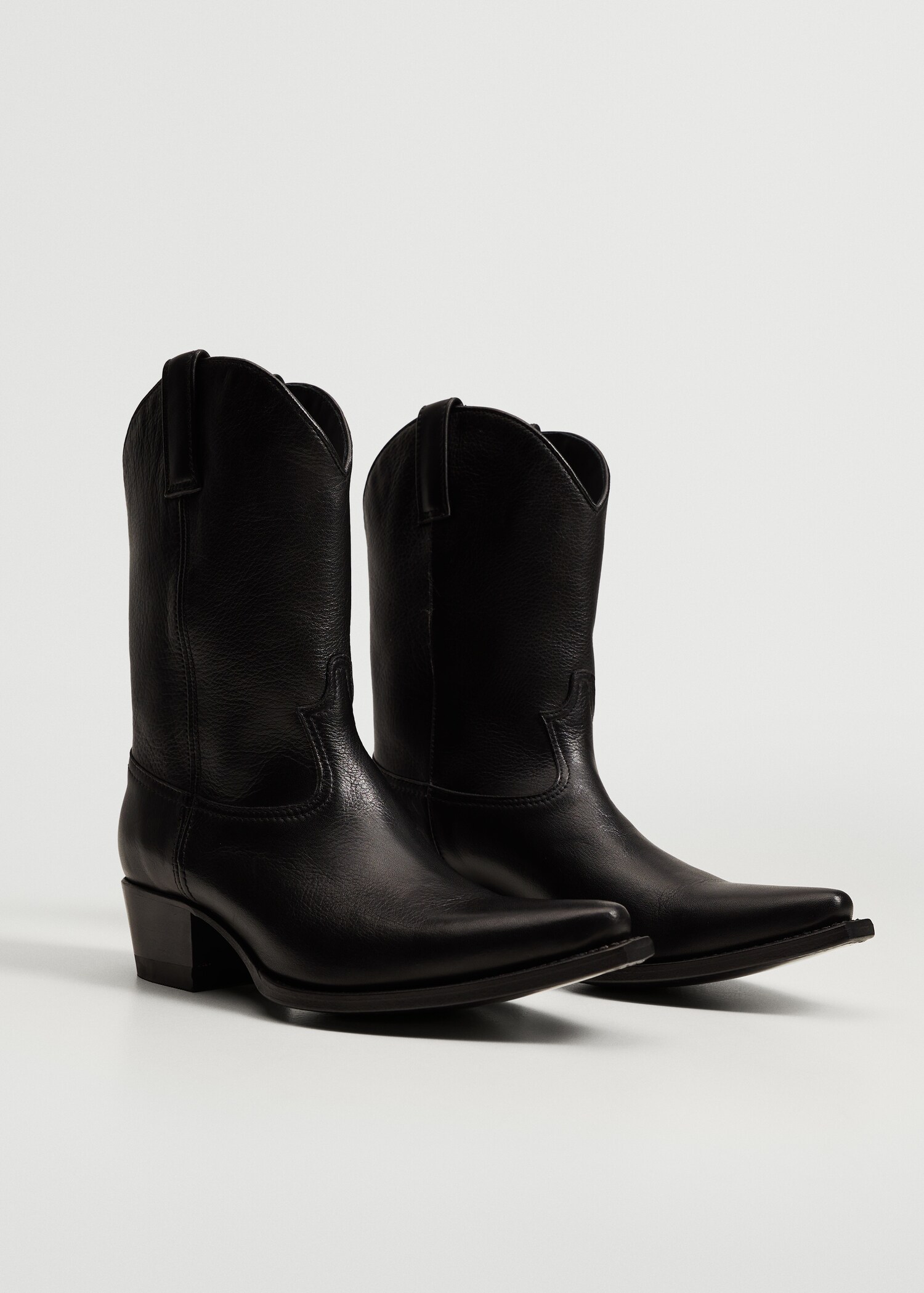 Bottines cuir cowboy - Plan moyen