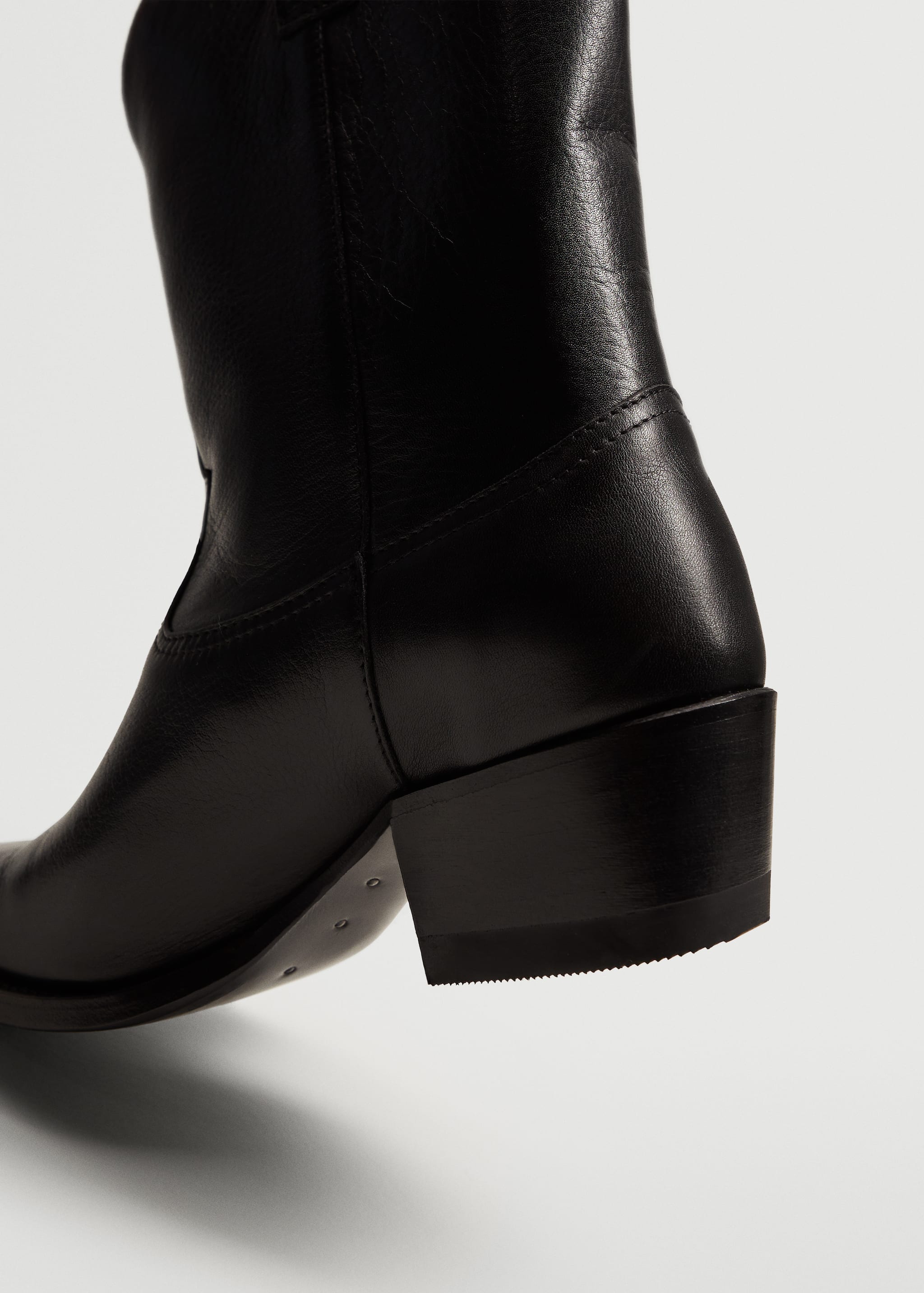 Leather cowboy ankle boots - Details of the article 3