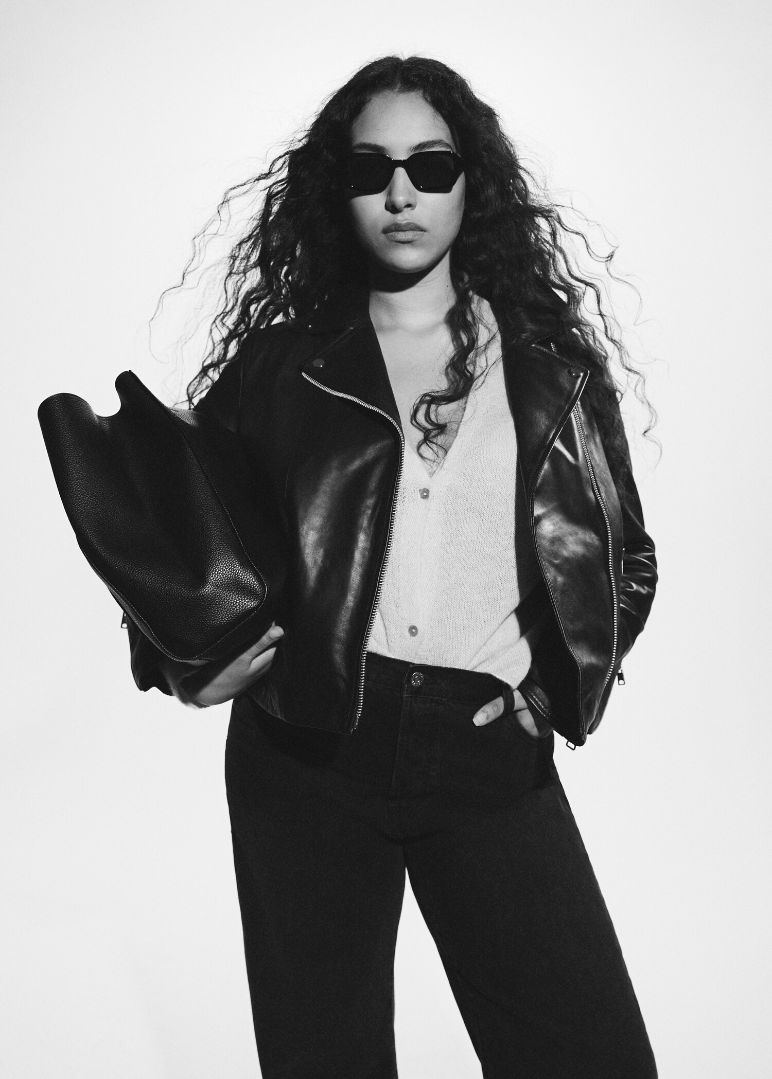 Leather biker jacket - Details of the article 5
