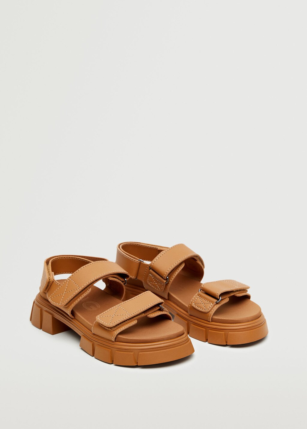 Sandalias marrones 2025 mango