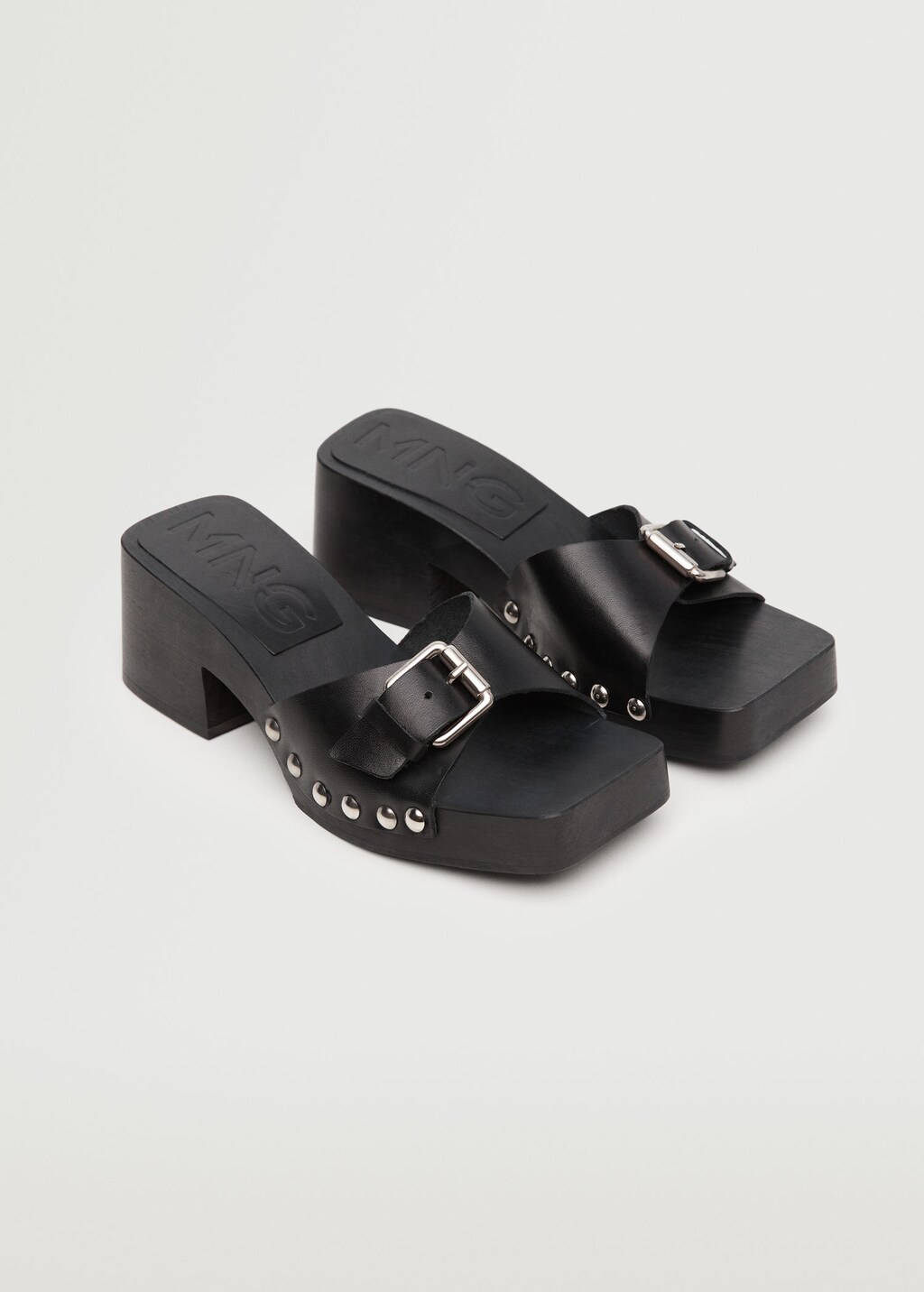 Scarpe hotsell mango outlet
