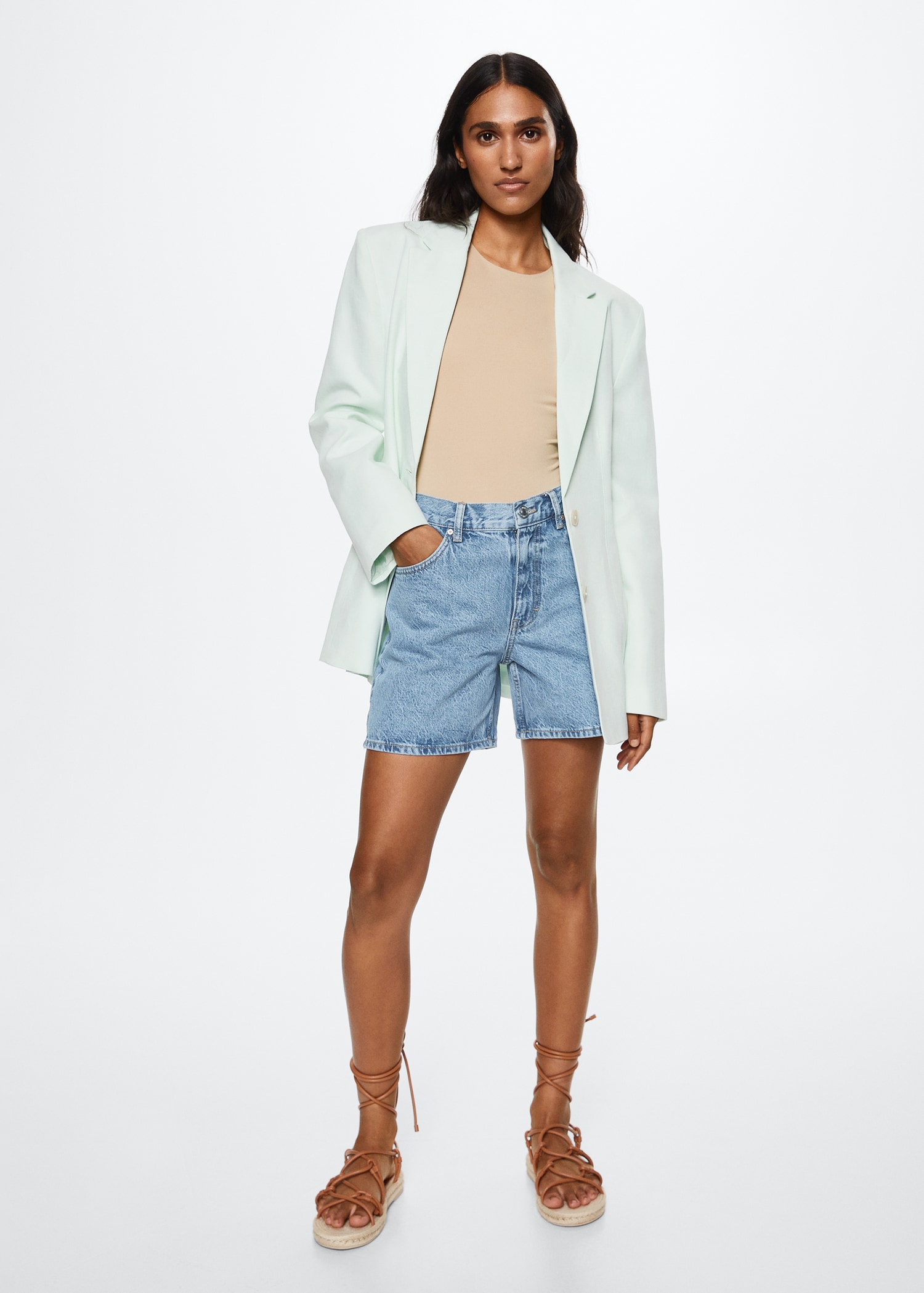 Gerade Jeansshorts - Allgemeine Ansicht