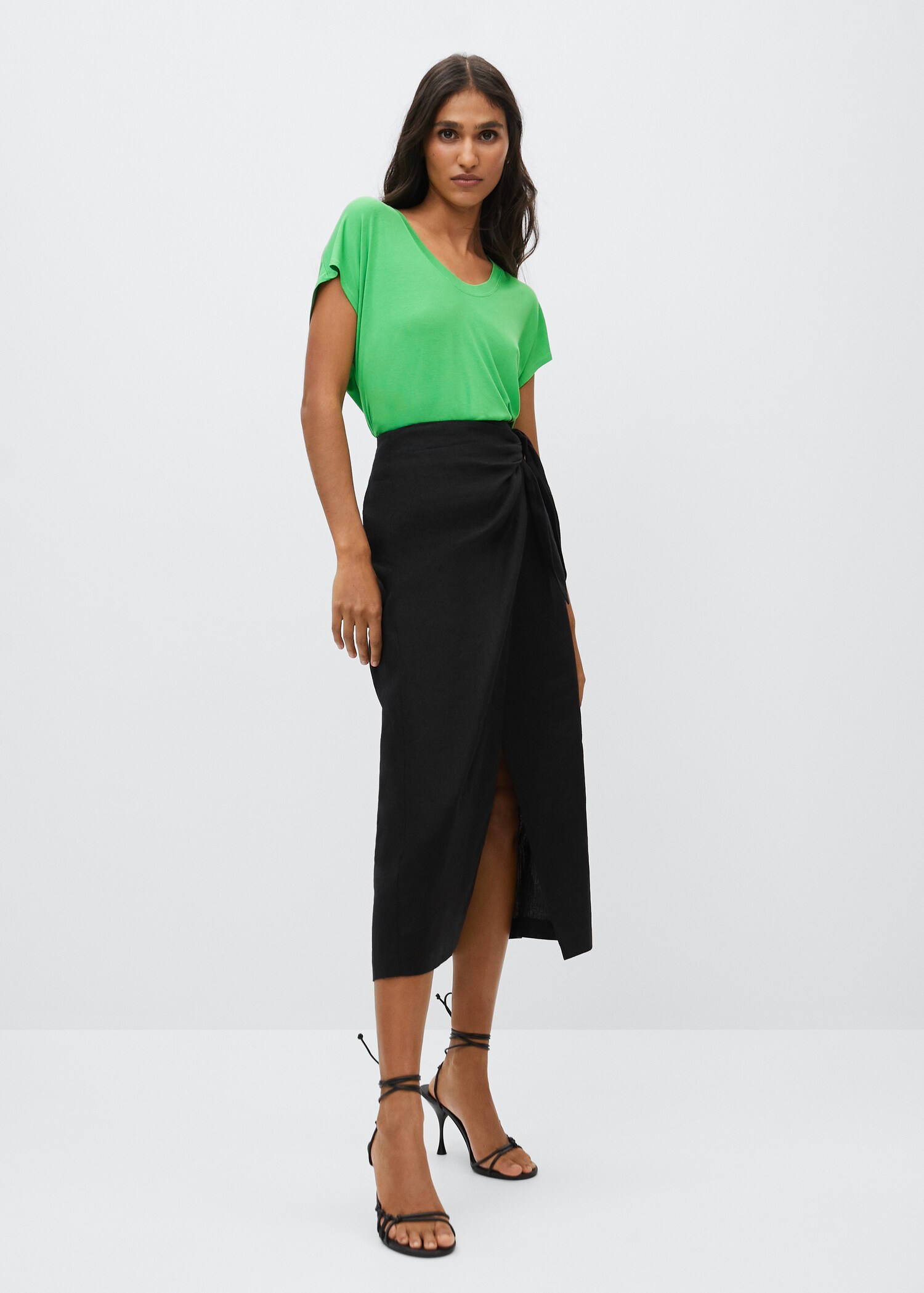 Rounded neck t-shirt - General plane