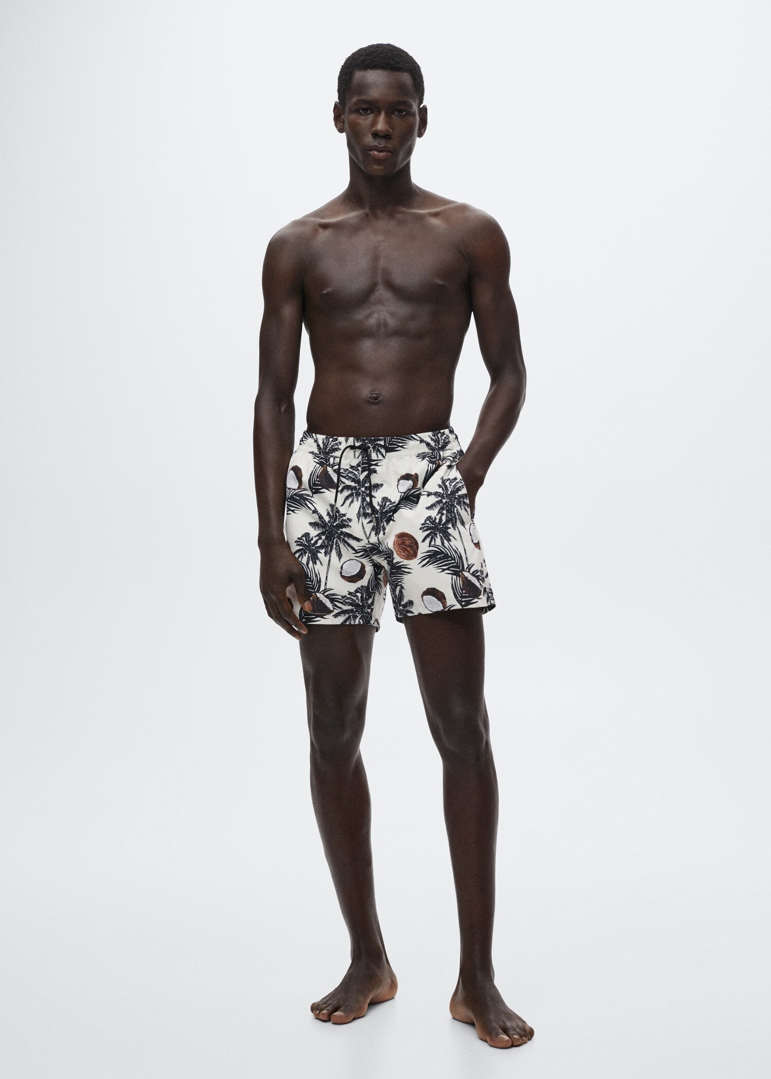 Hawaiian print swimming trunks - General plane