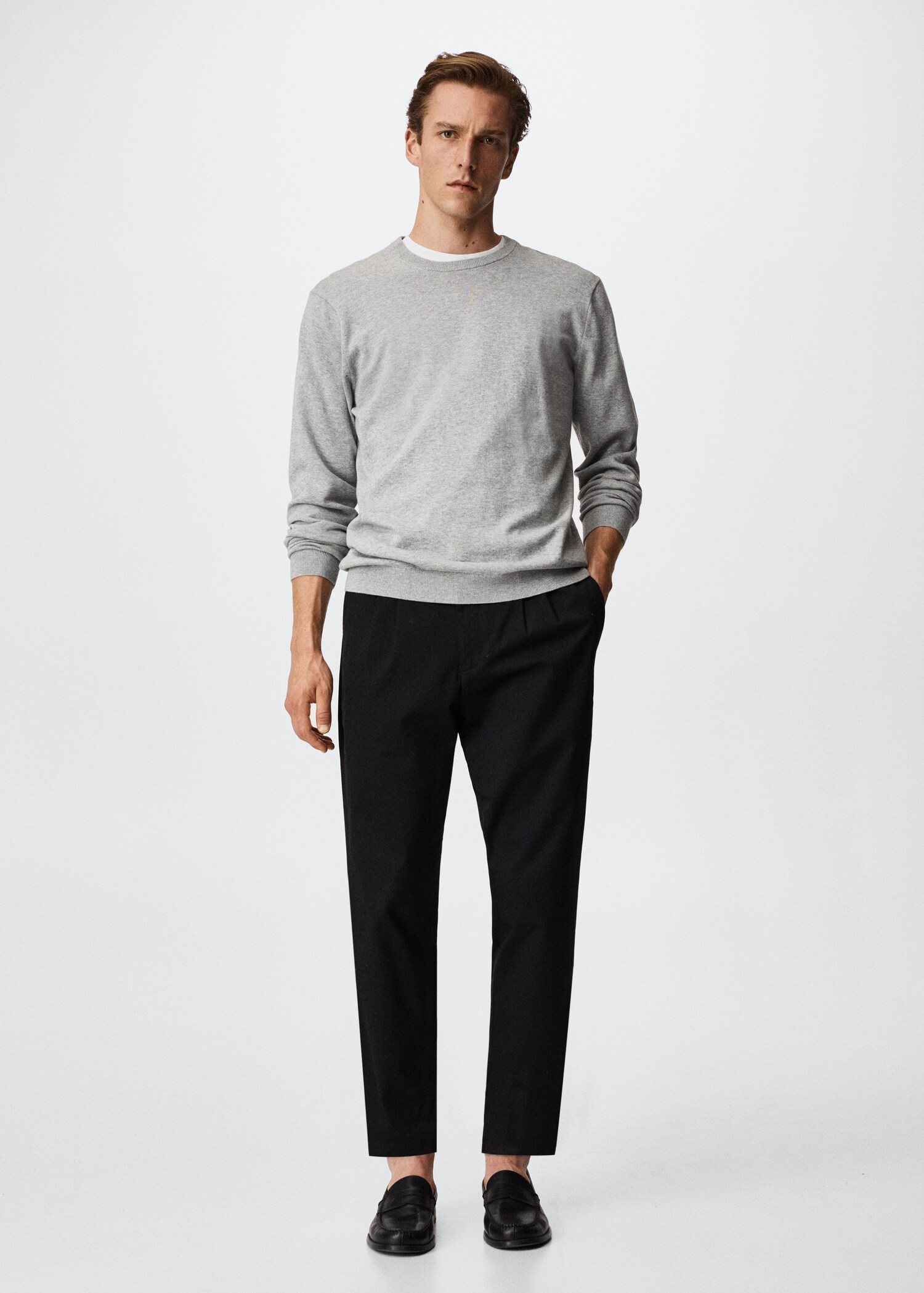 Pantalón regular fit pinzas - Plano general