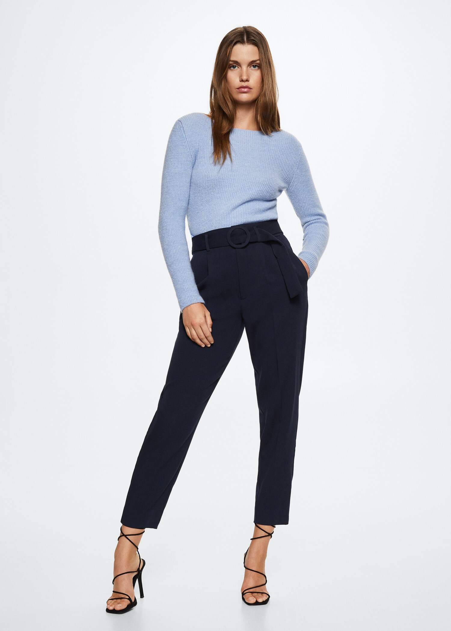 Straight-fit hlače s remenom - Opći prikaz
