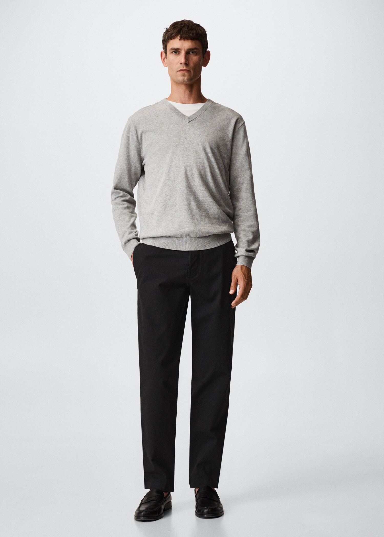Straight-fit chino trousers - General plane