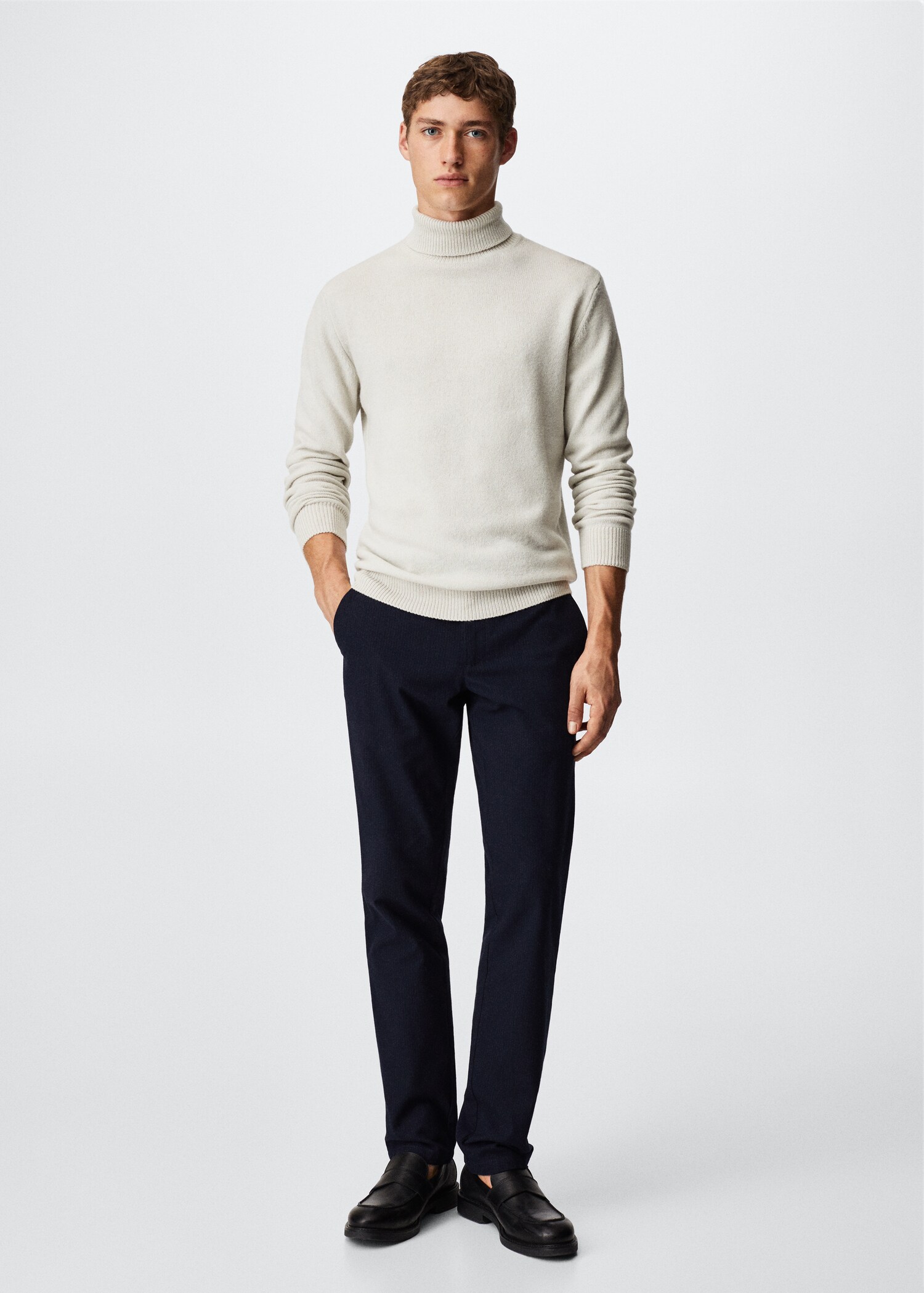 Turtleneck wool sweater - General plane