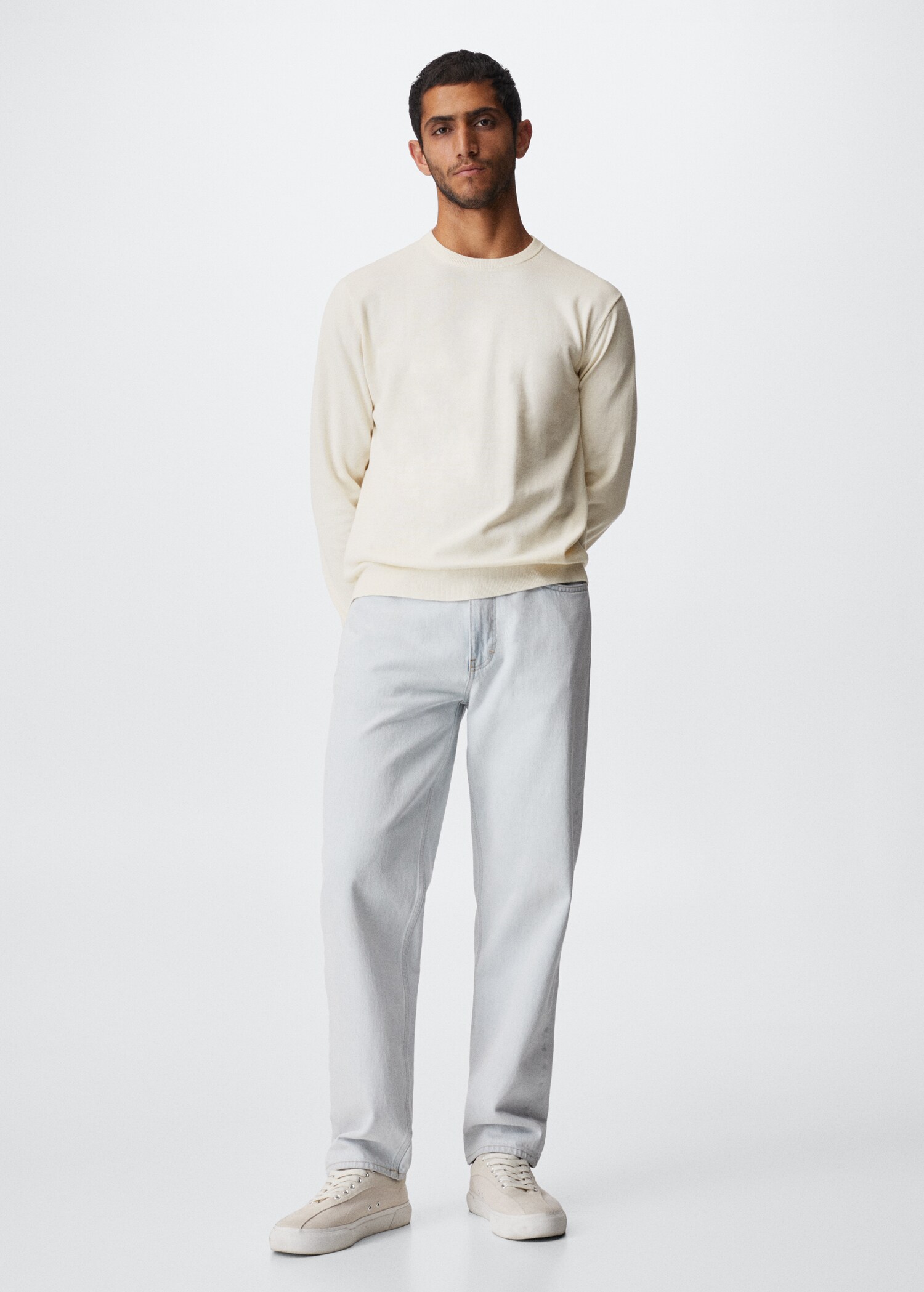 Fine-knit cotton sweater - General plane
