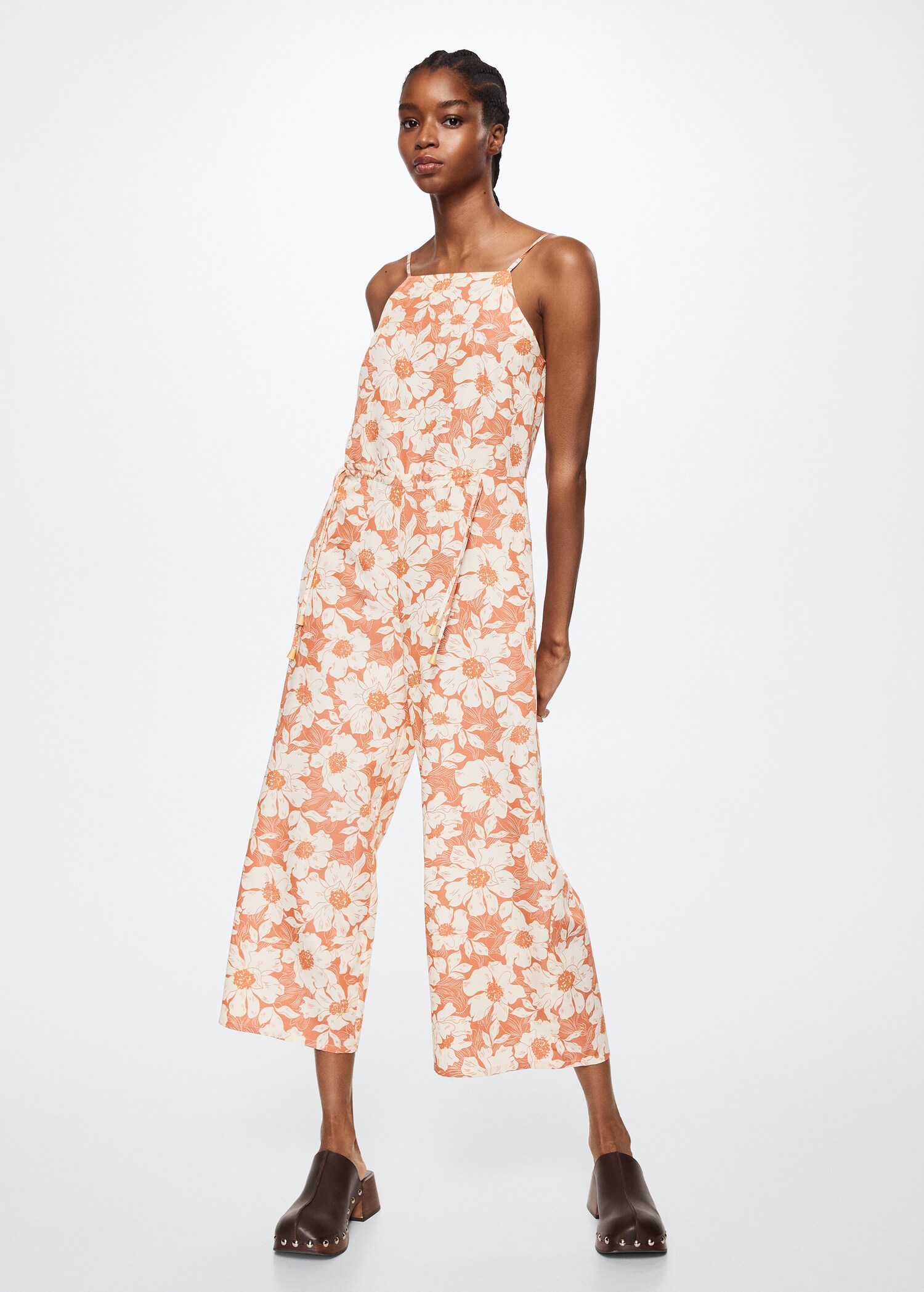 Mono largo estampado floral - Plano general