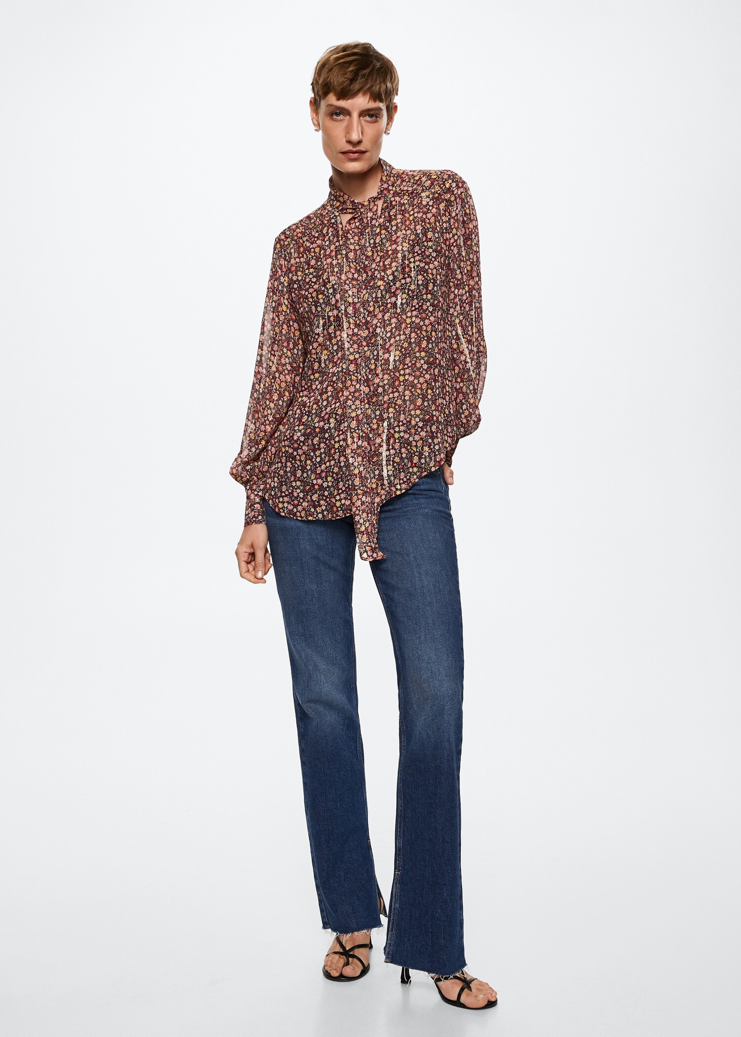 Blusa estampada lazo - Plano general