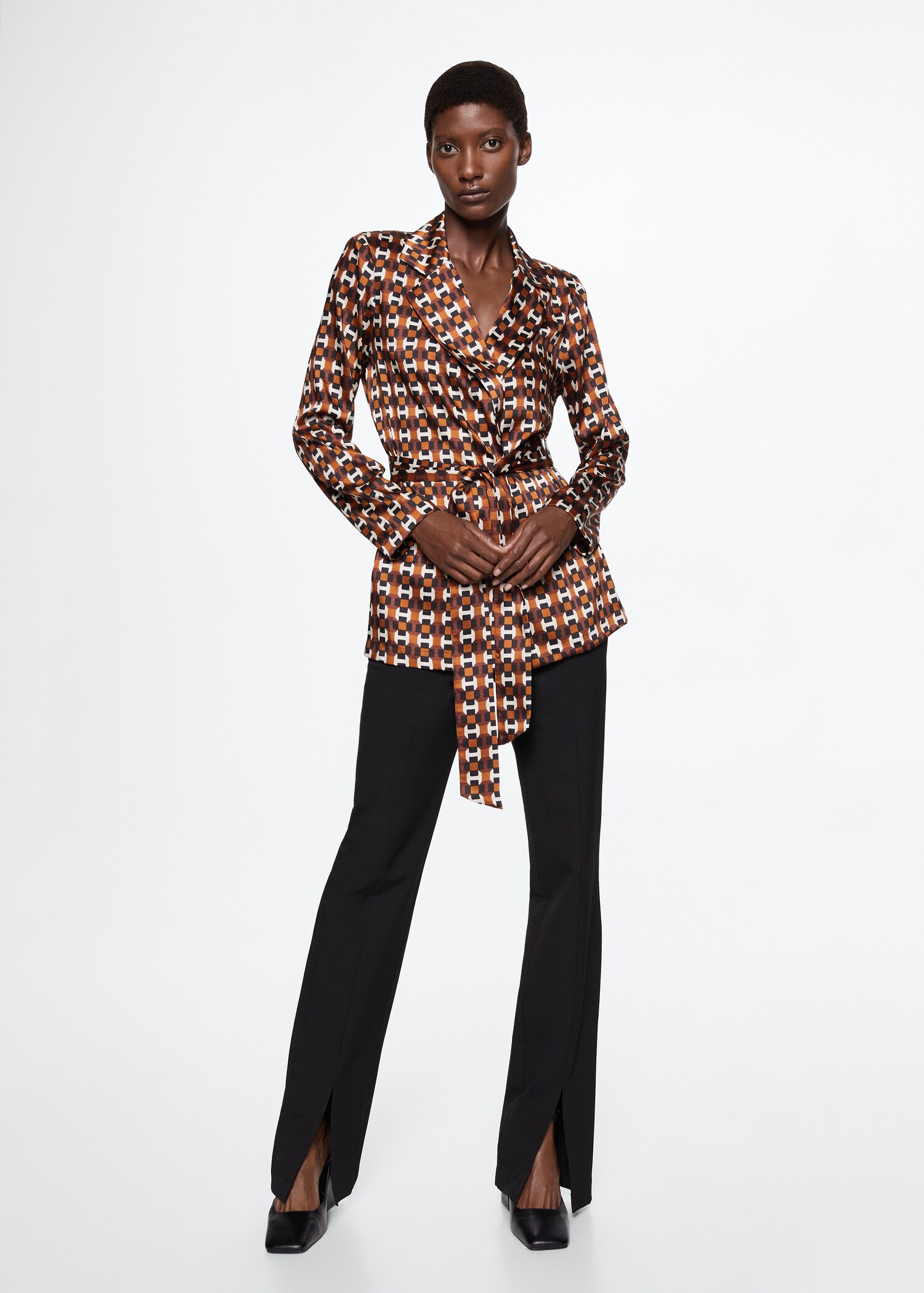 Bluse mit geometrischem Muster - Allgemeine Ansicht