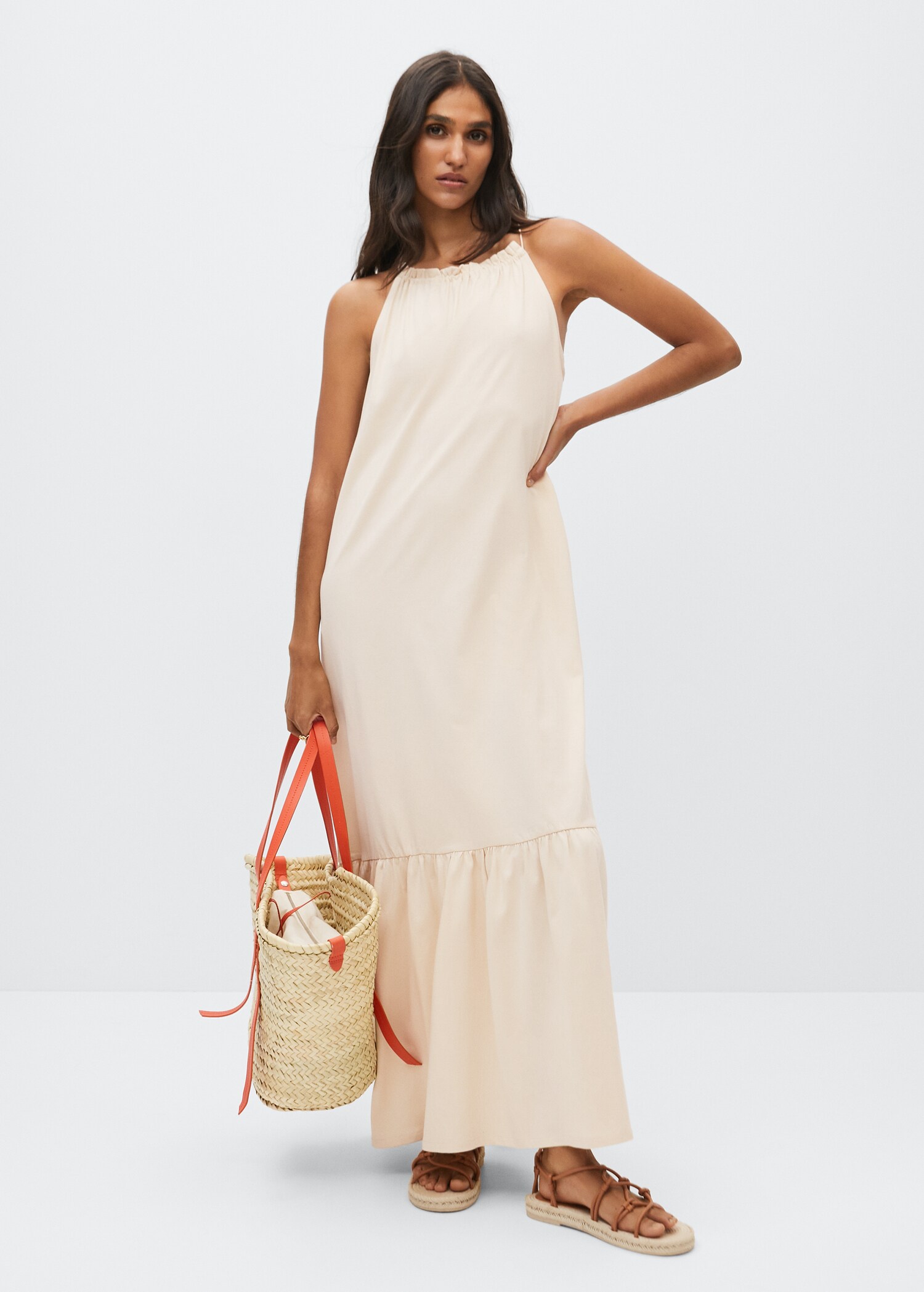 Vestido maxi volantes - Plano general
