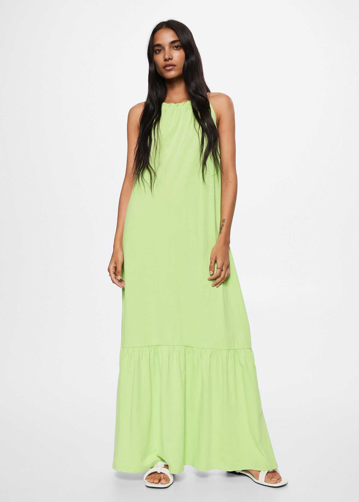 Vestido maxi volantes - Plano general