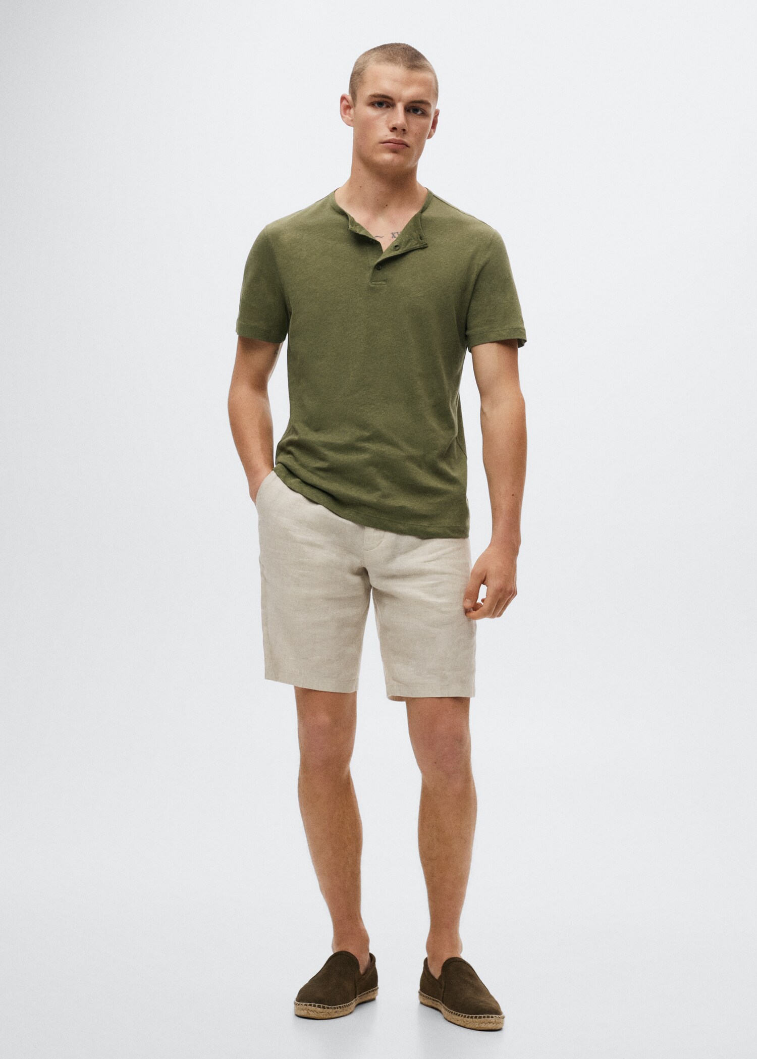 Camiseta cuello panadero lino - Plano general
