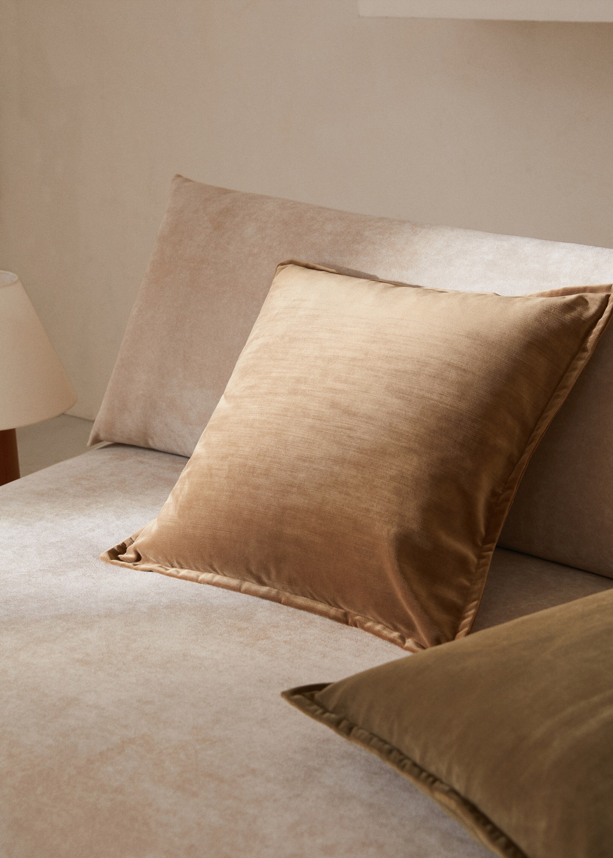 Velvet cushion cover 19.69x19.69 in - General plane