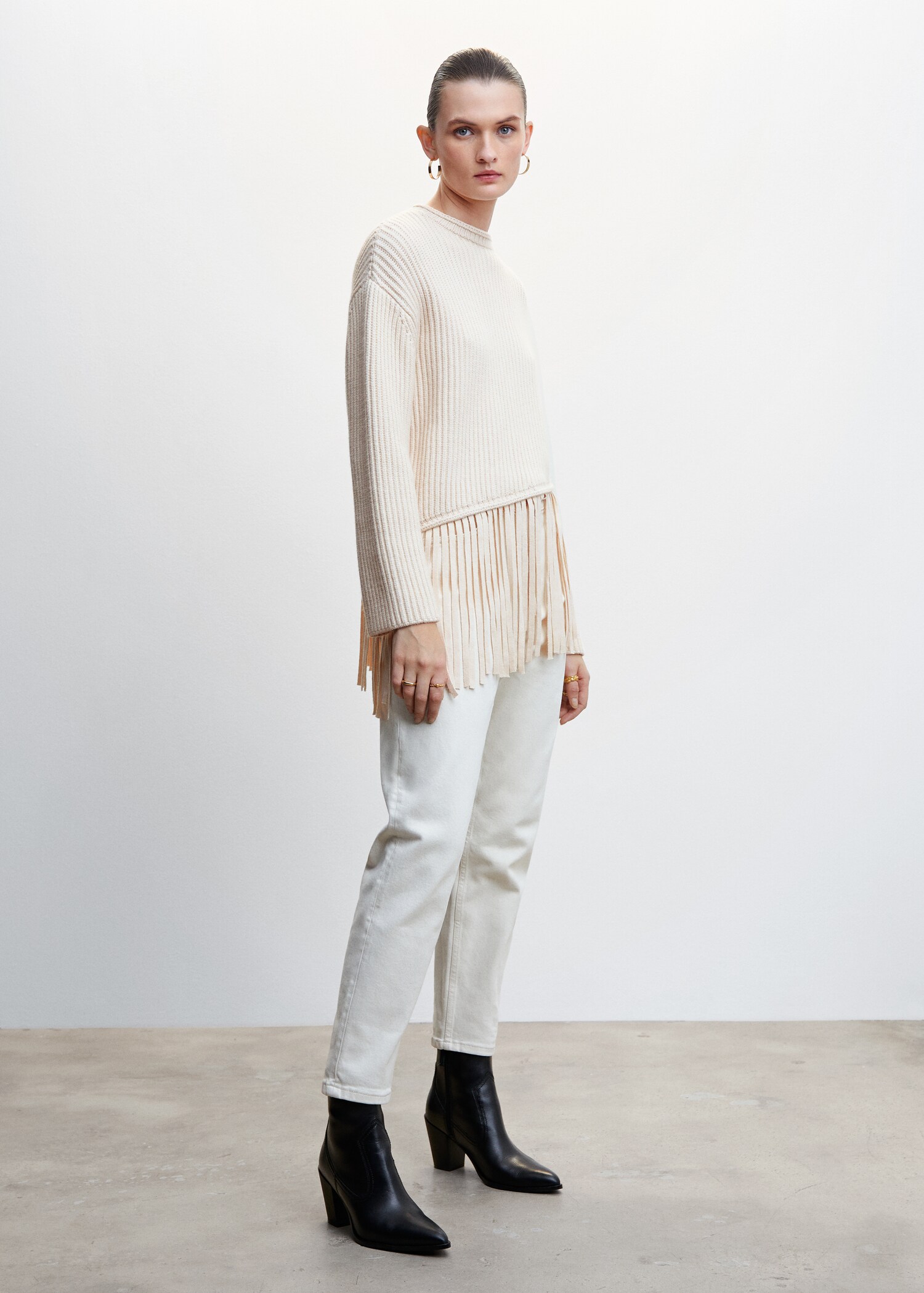 Fringed hem sweater - General plane