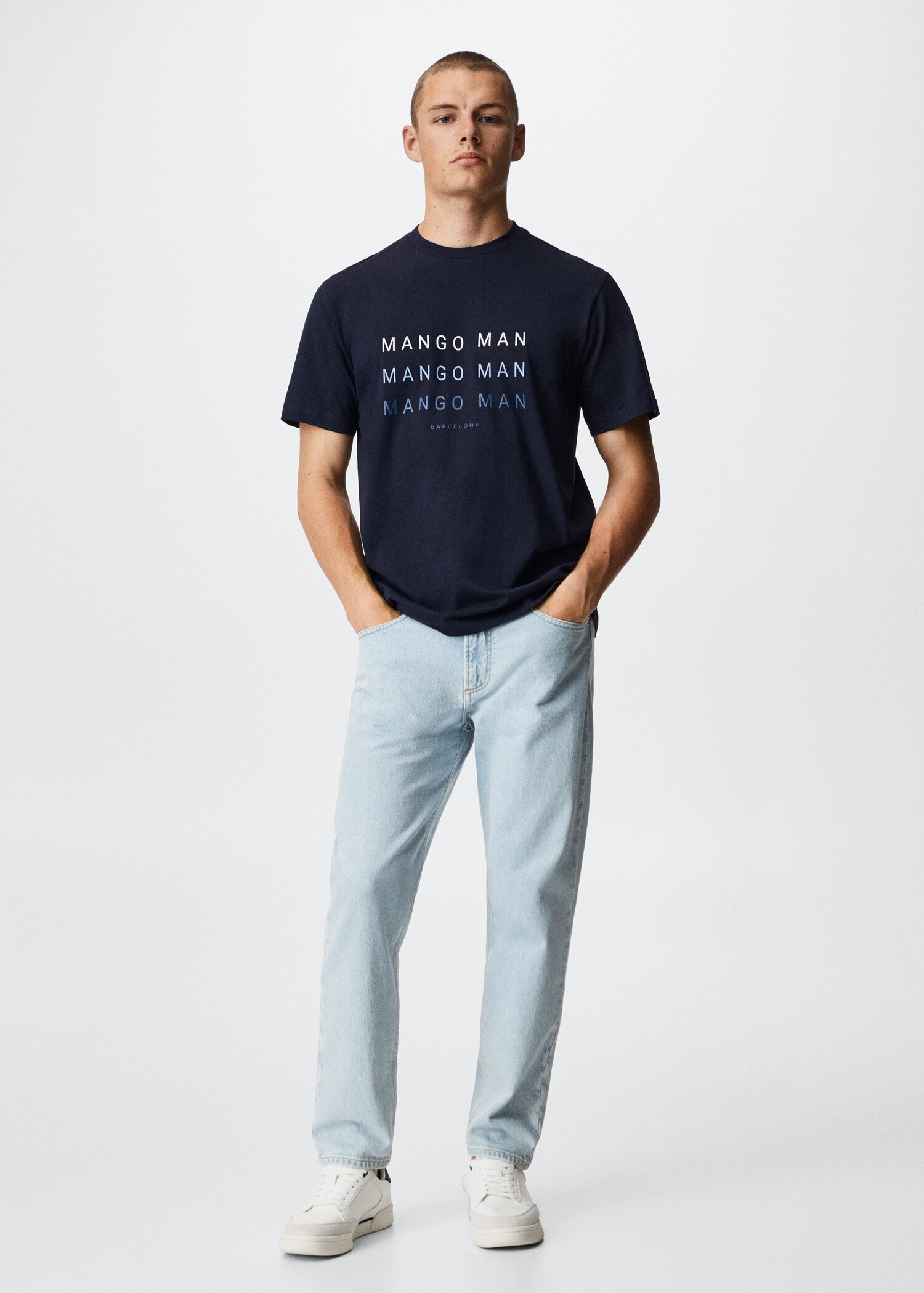 Bedrucktes T-Shirt mit Logo - Allgemeine Ansicht
