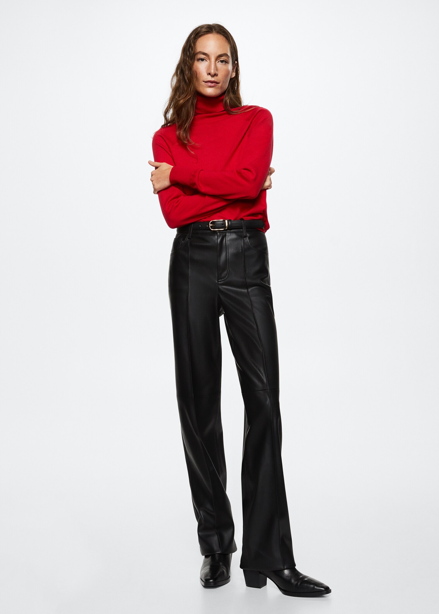 Turtleneck knitted sweater - General plane