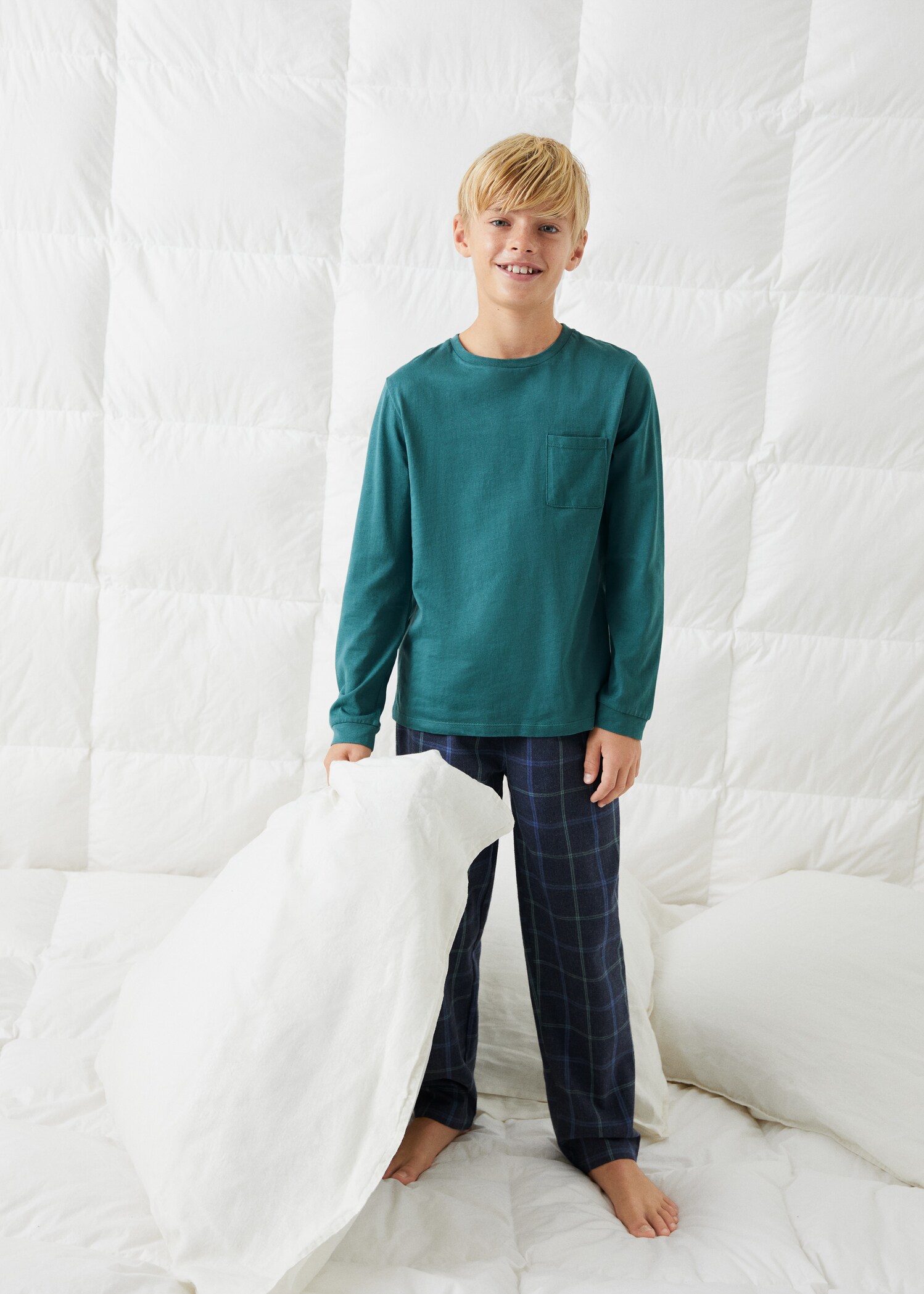 Two-pieces check long pyjamas - General plane