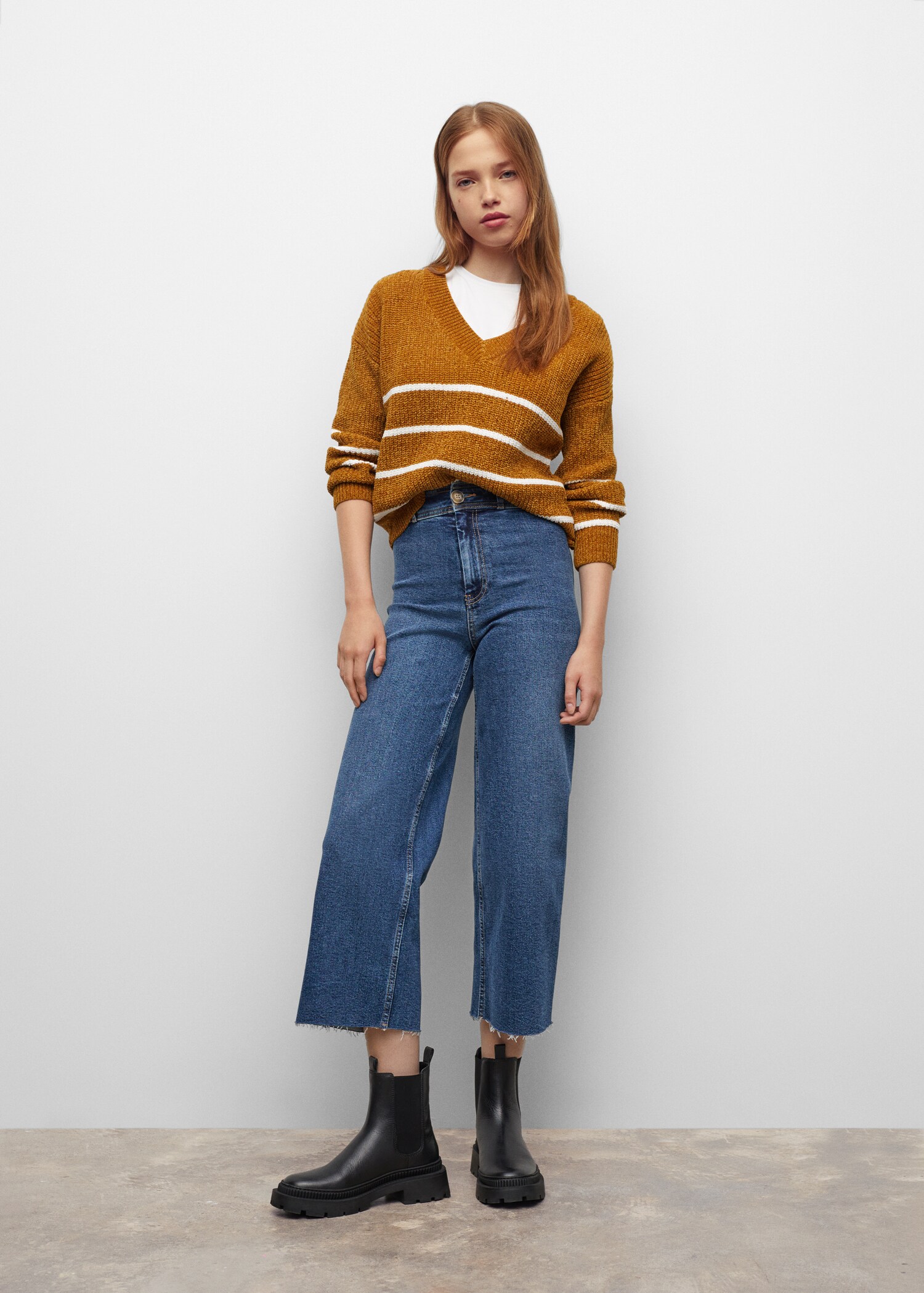 Chenille knit sweater - General plane